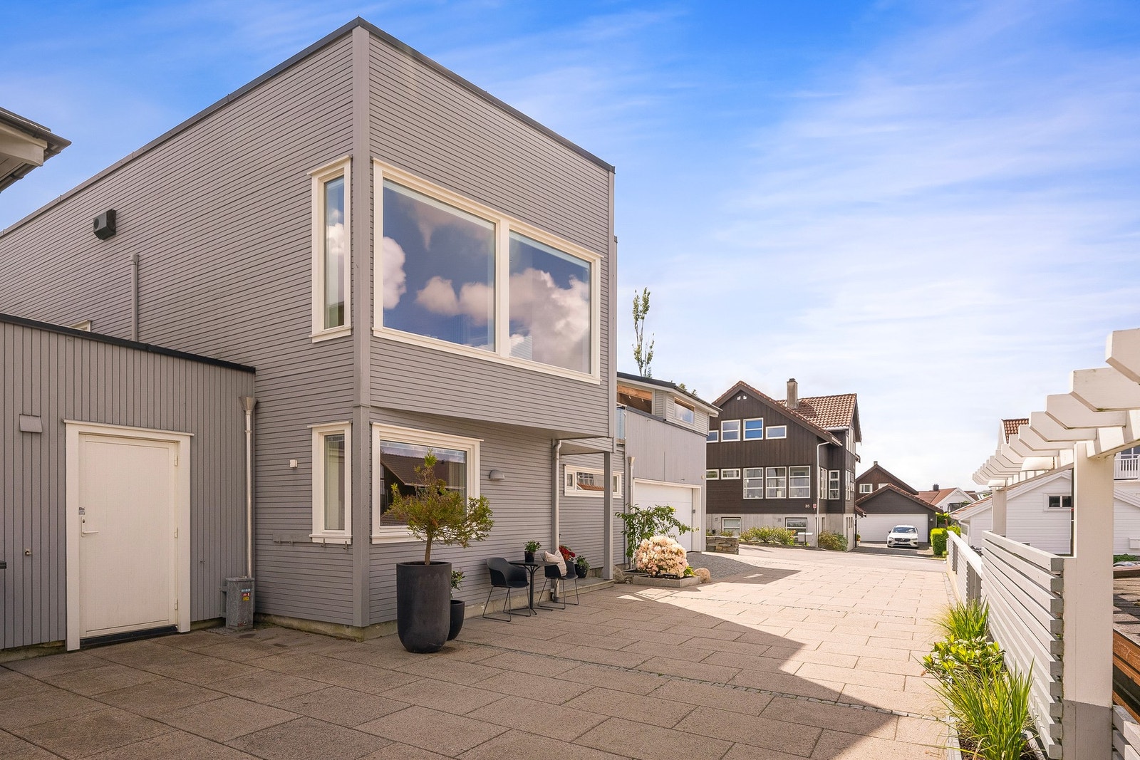 Boligen ligger i et attraktivt, rolig og barnevennlig boligområde på Gausel. Galleribilde