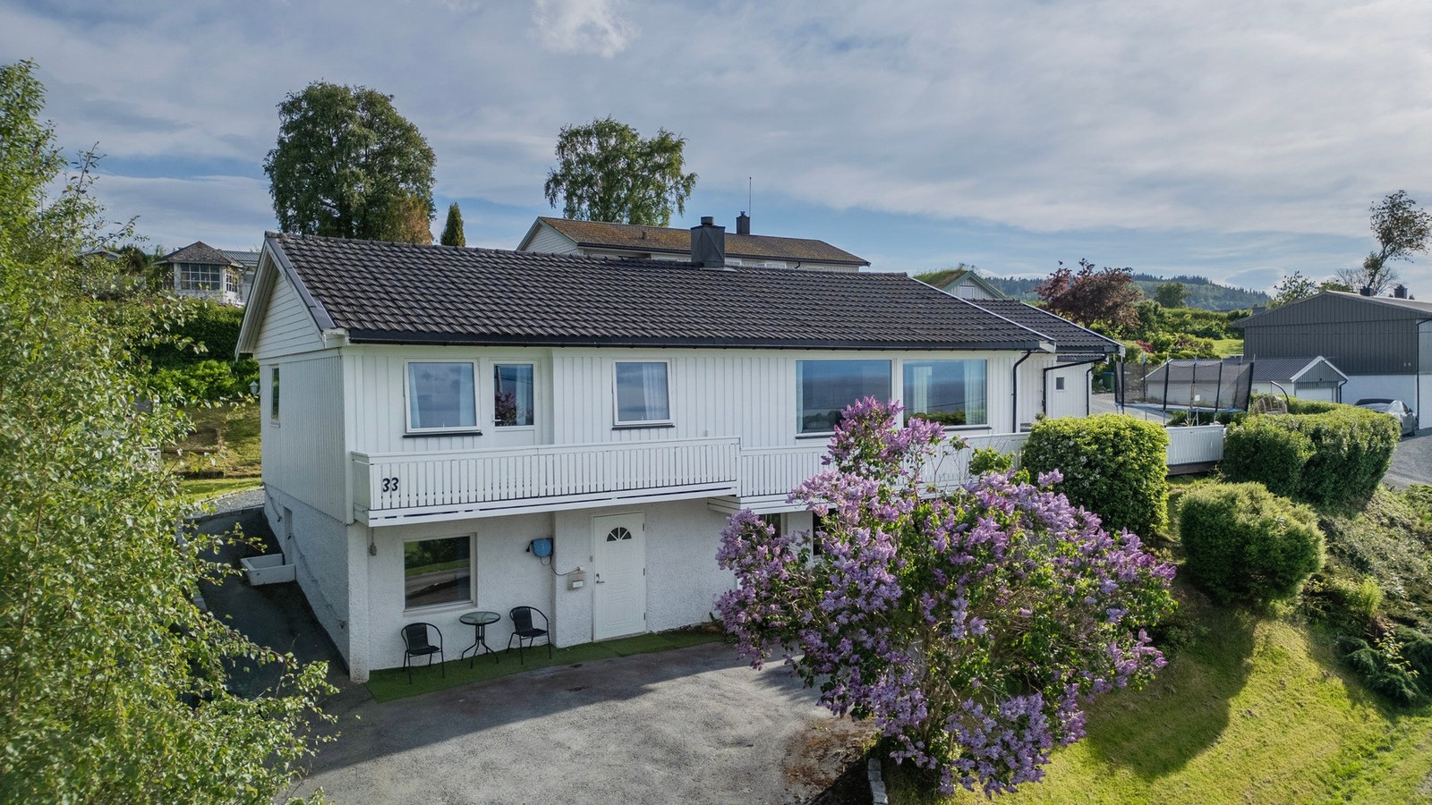 Dronefoto fasade Galleribilde