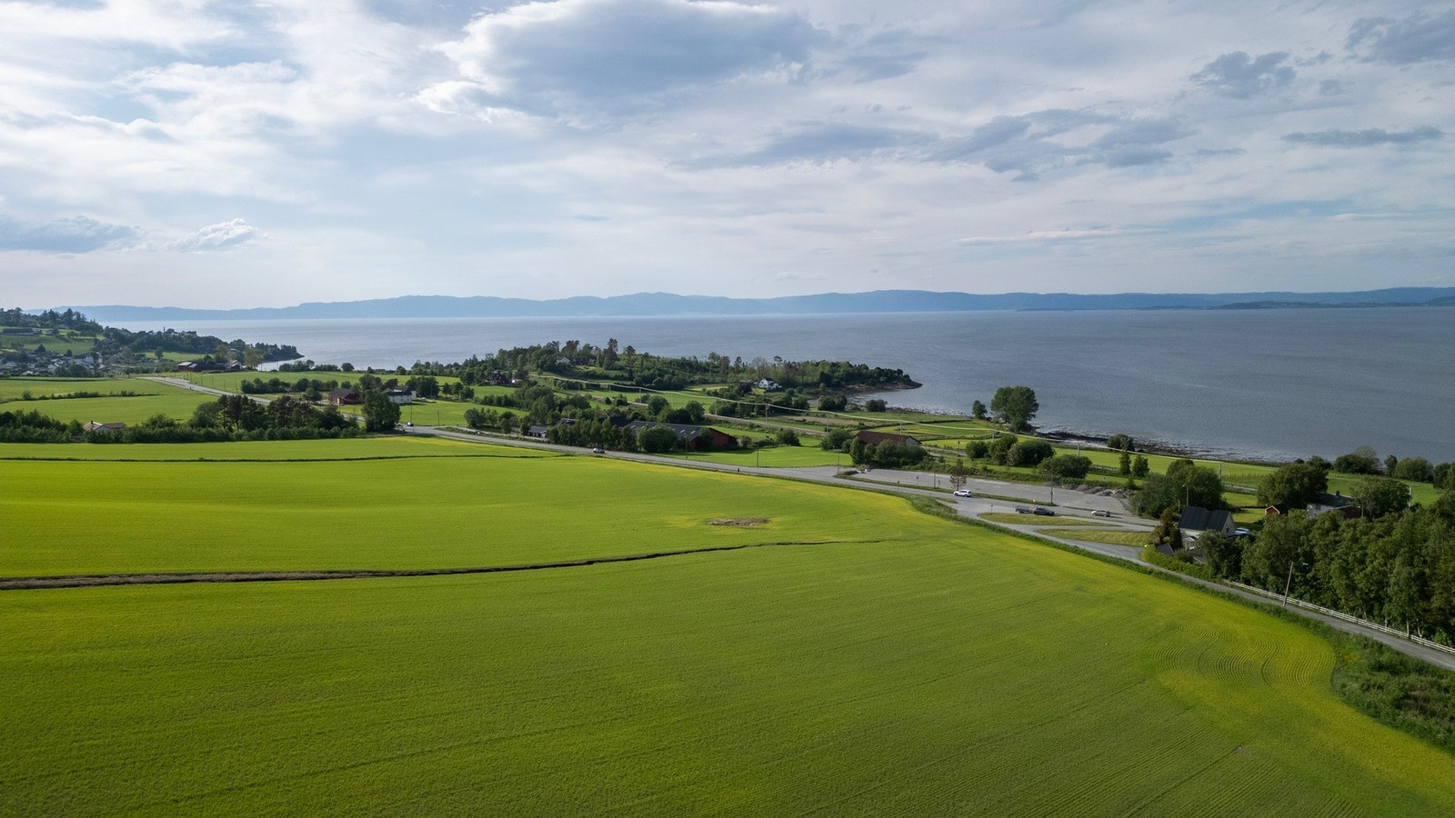 Nærområdet byr på flotte landlige omgivelser og nærhet til fjorden. Galleribilde