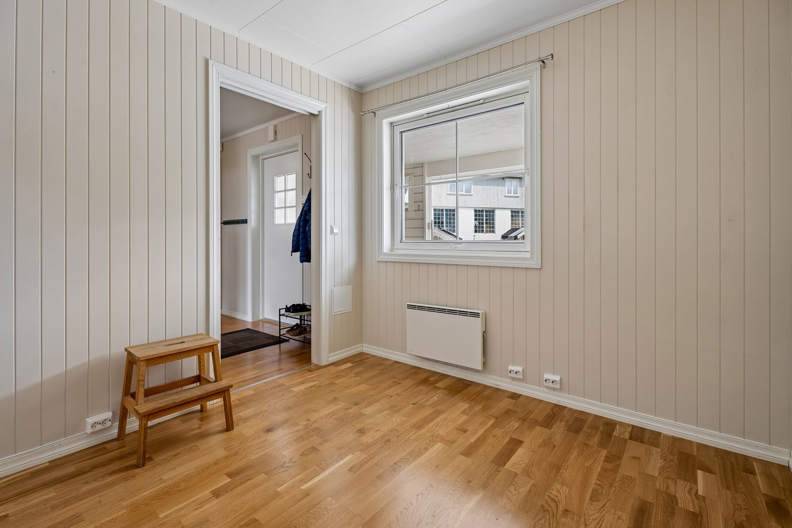 Gangen har varmekabler i gulvet, som gir en lun velkomst. Galleribilde