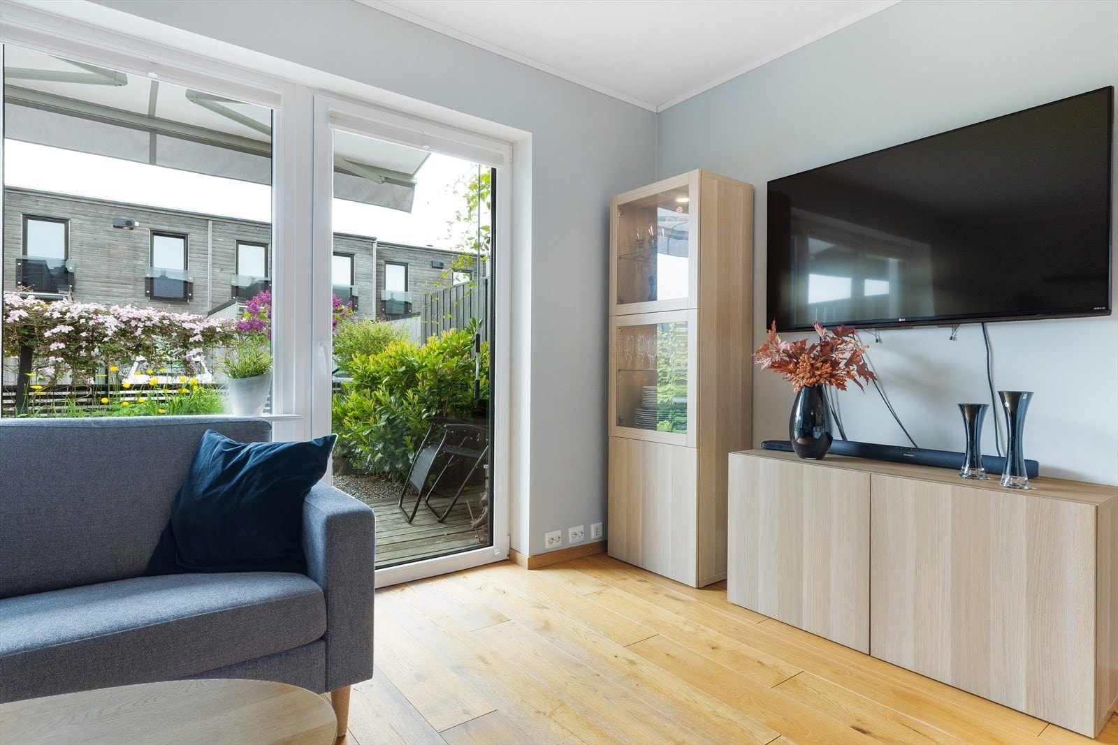Vinduer og dører med 3-lags glass ble skiftet i regi av sameiet i 2024. Galleribilde