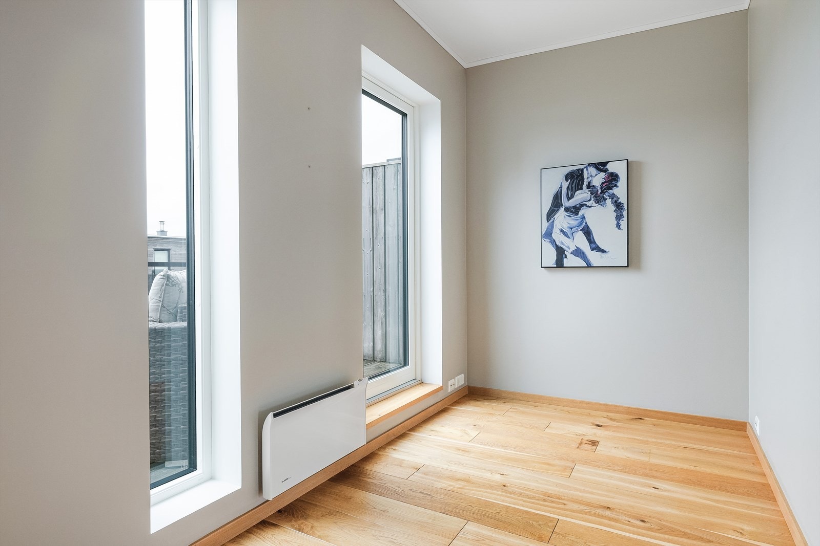 Fra loftstuen er det utgang til den store balkongen. Galleribilde