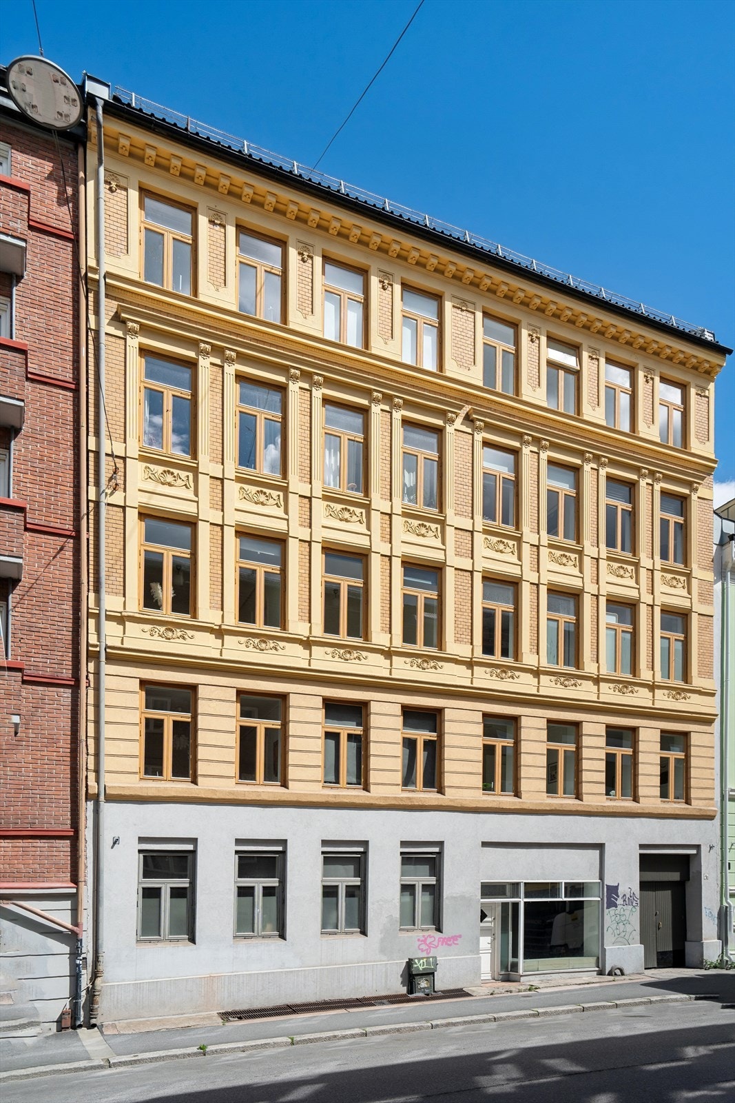 Fin, klassisk fasade Galleribilde