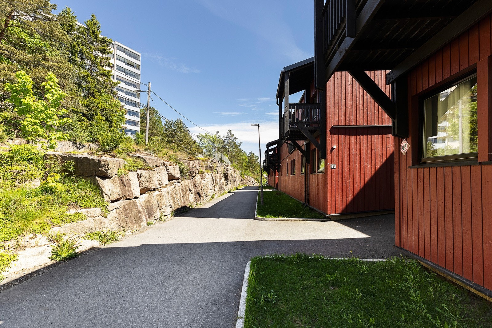 Nærhet til Lillomarka med flotte tur- og rekrasjonsmuligheter både sommer og vinter. Galleribilde