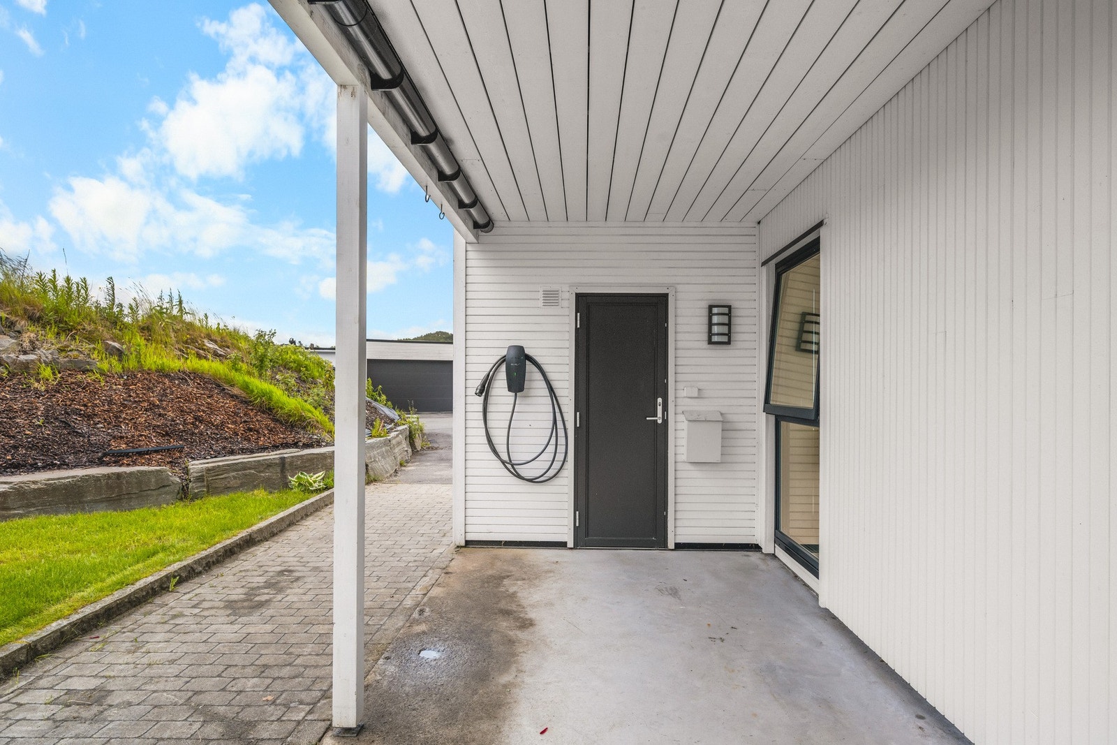 Boligen har flere uteområder Galleribilde