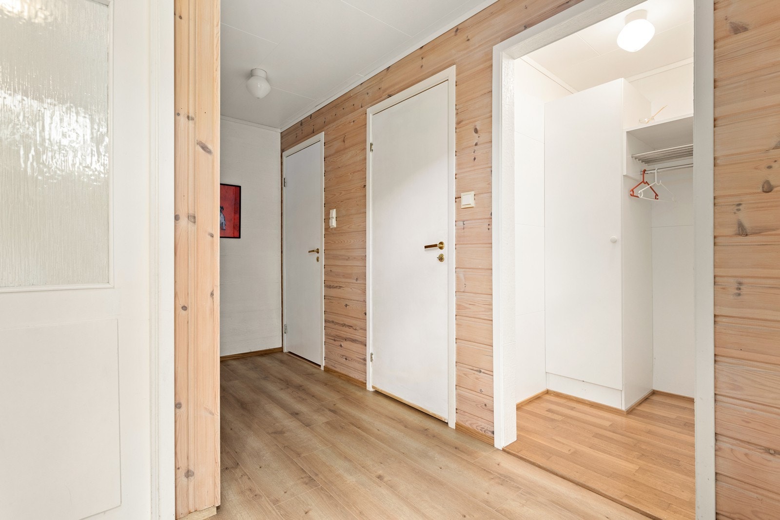 Stempla og godkjende teikningar av underetasjen samsvarar ikkje med dagens bruk. Galleribilde