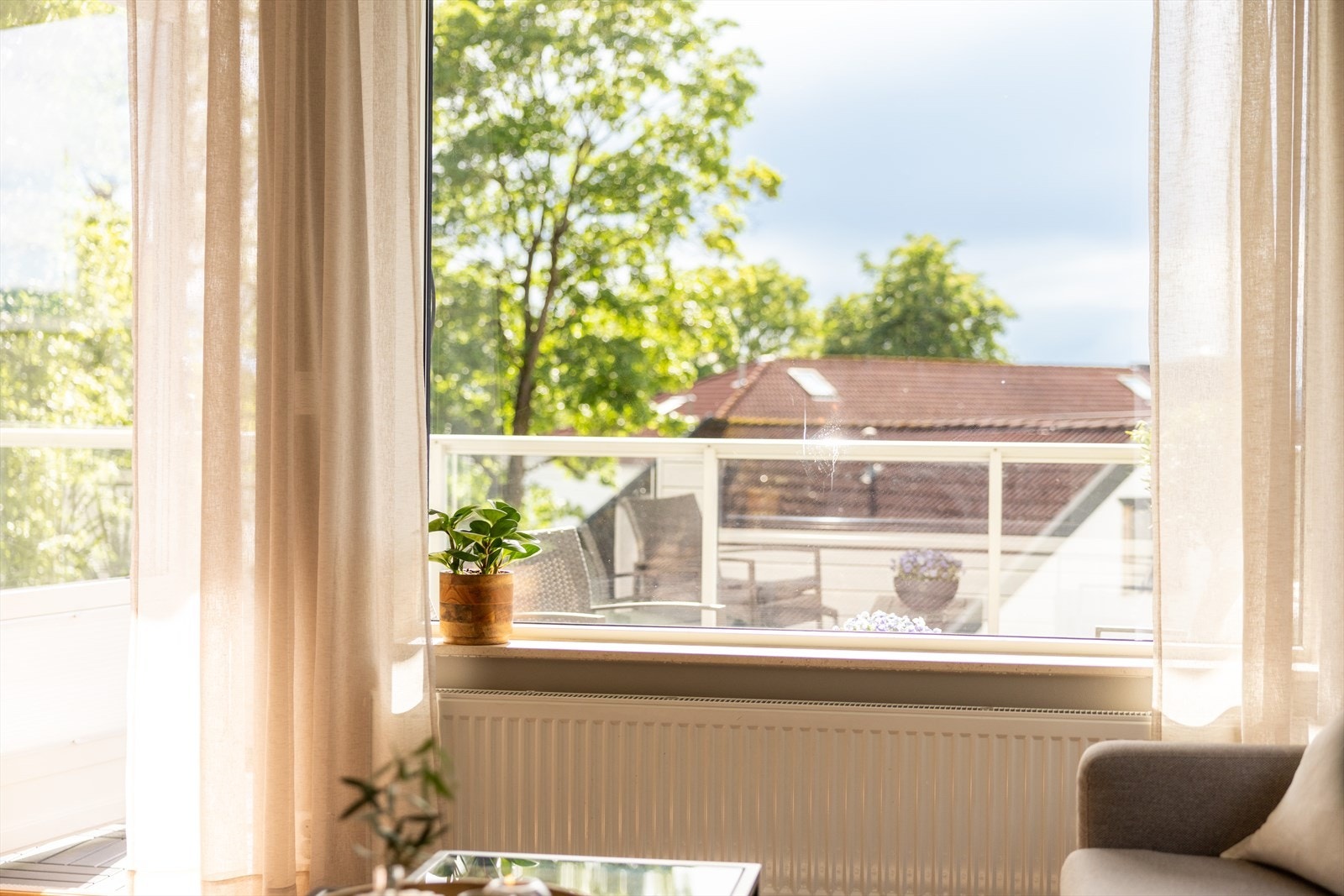 Skjermet intern beliggenhet med minimalt med innsyn. Galleribilde