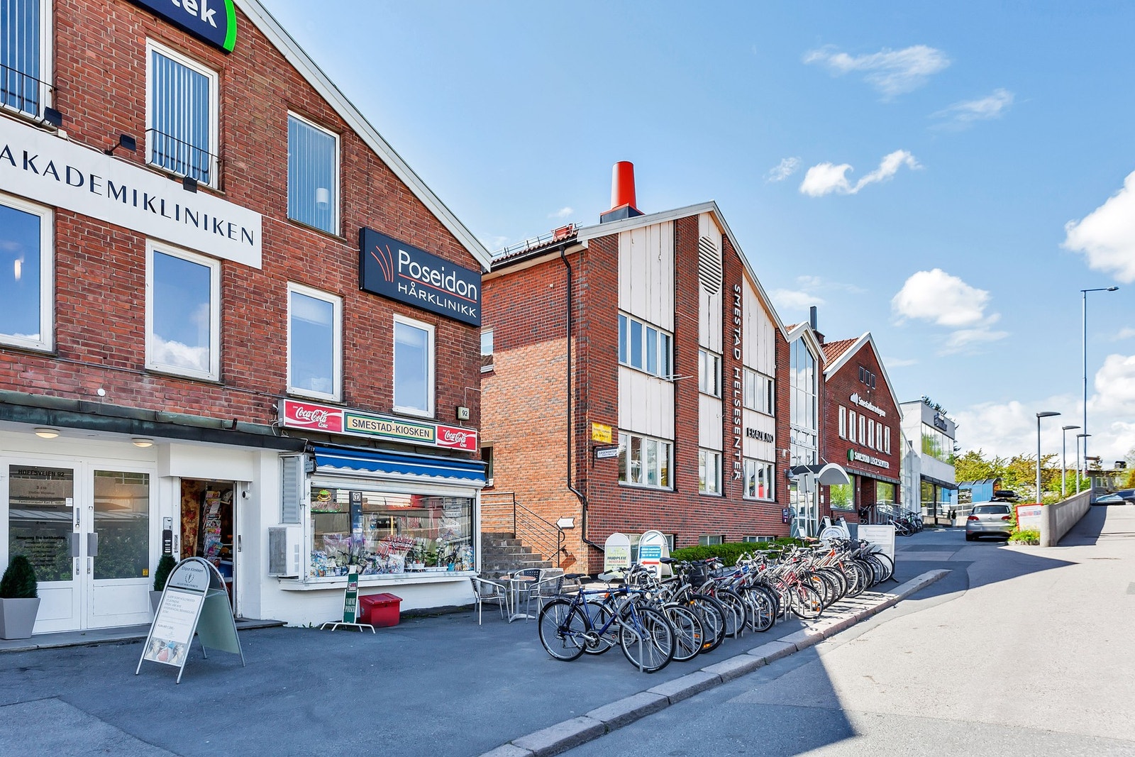 Gangavstand til Hoff og Skøyen med sitt brede utvalg av forretninger,
caféer og restauranter Galleribilde