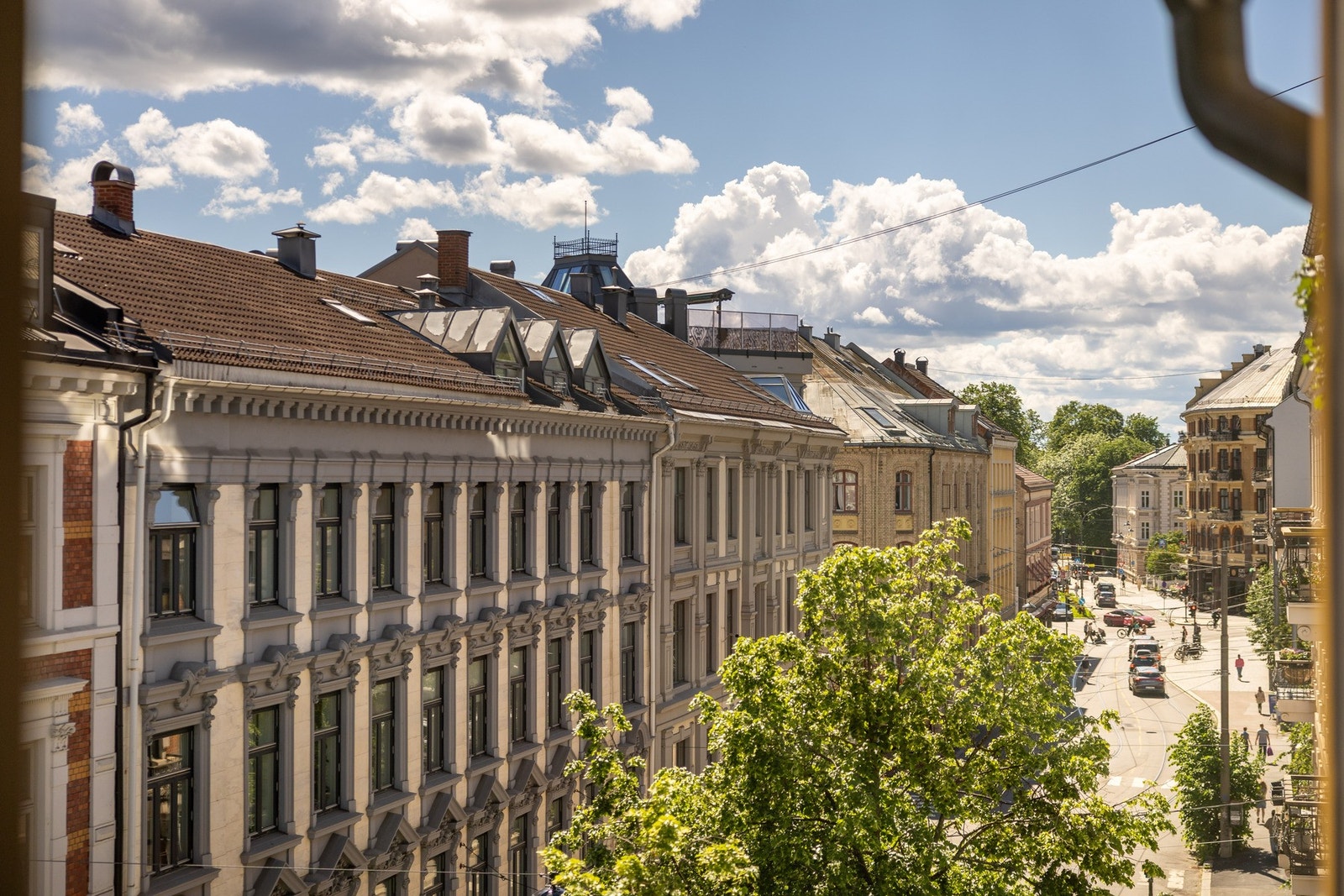 Her bor du men lite innsyn. Høytliggende og tilbaketrukket. Galleribilde
