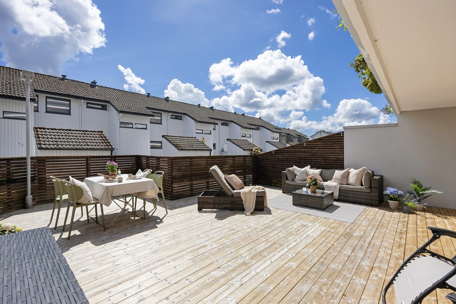 Her har du plass til flere sittegrupper. Galleribilde