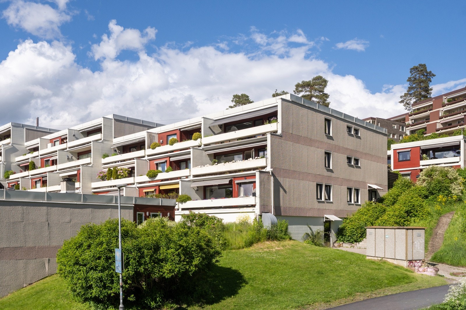 Eiendommen er beliggende i et meget attraktivt og veletablert boligområde. Galleribilde