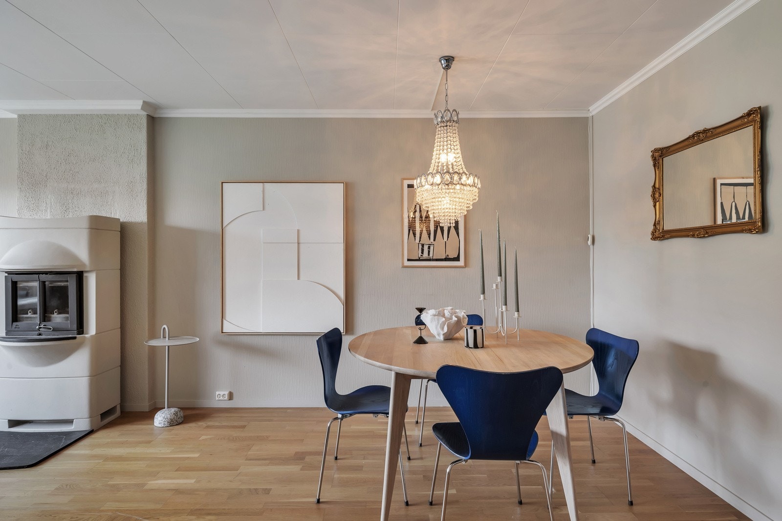 Flott område for spisestue. Galleribilde
