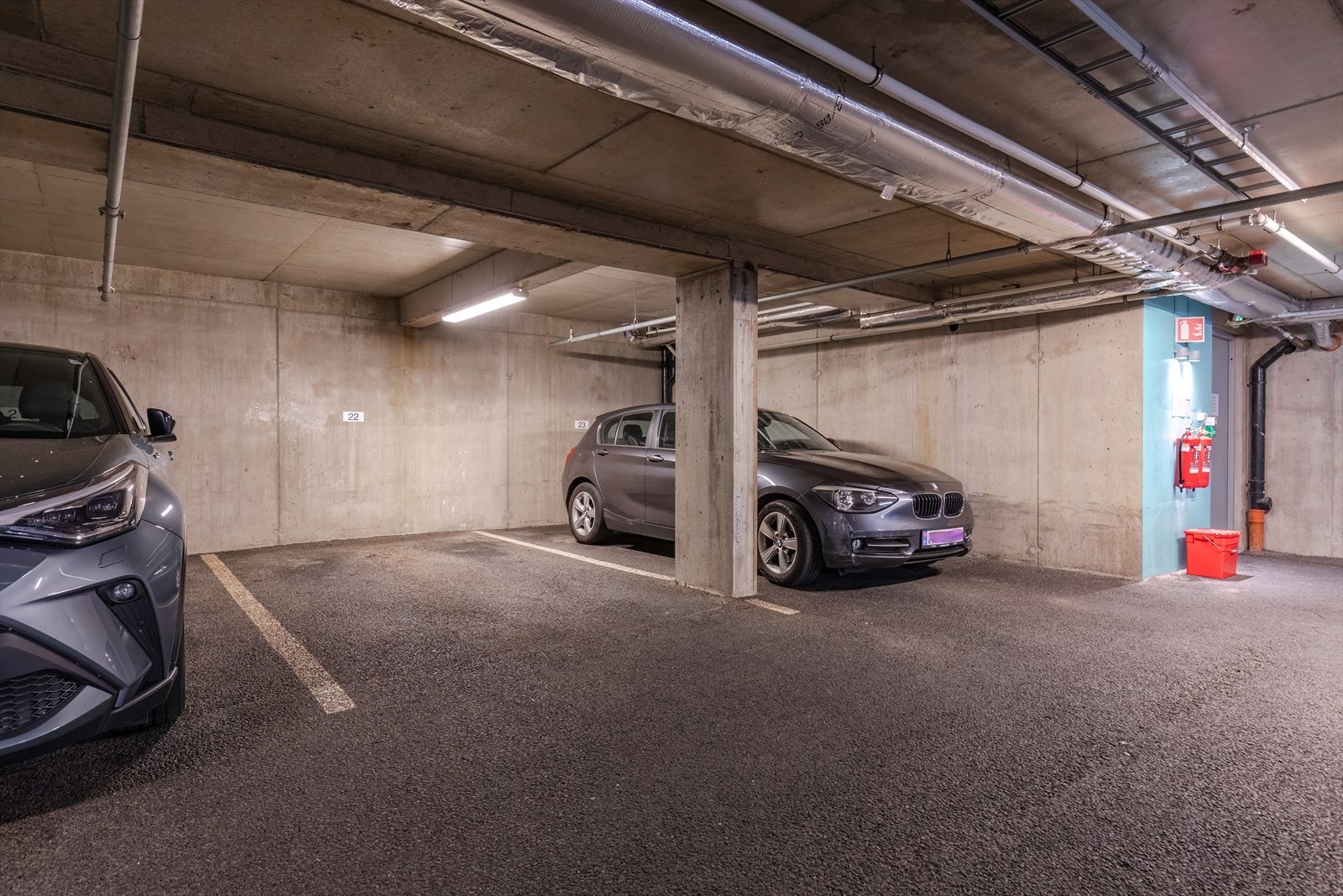 Fast p-plass i felles garasjeanlegg Galleribilde