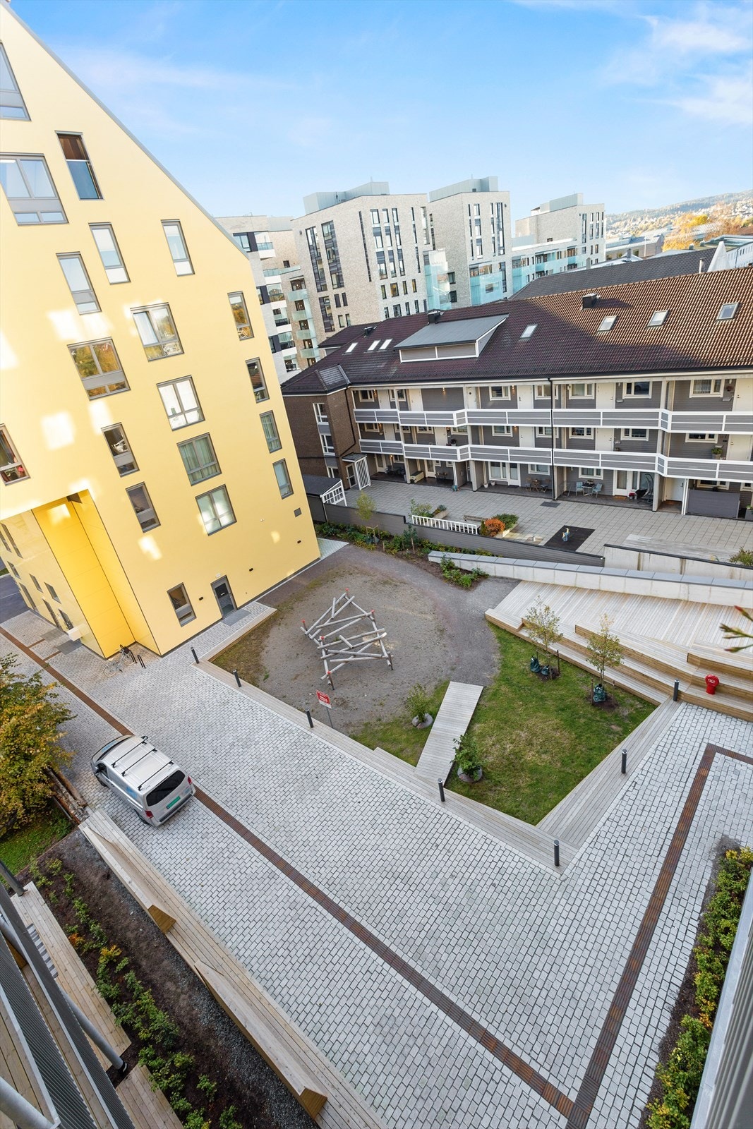 Balkongen har et flott utsyn over området. Galleribilde