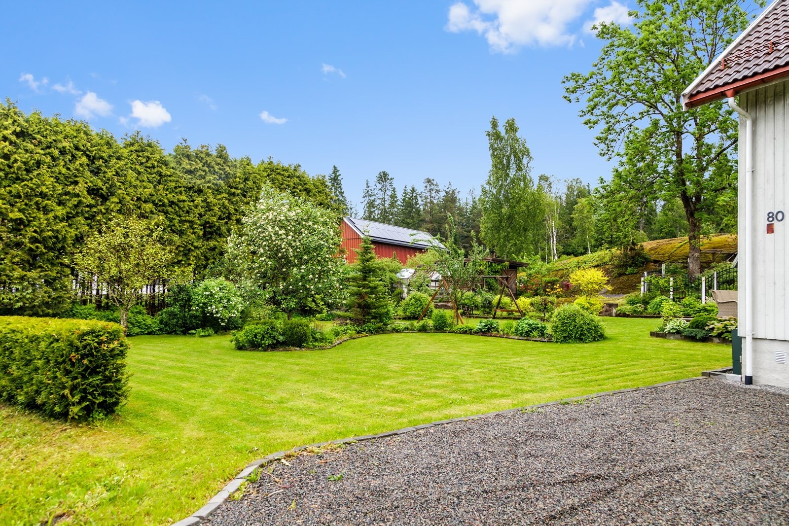 Dette er et perfekt sted for hageentusiasten som ønsker dyrkingsmuligheter og rekreasjon i egne omgivelser. Galleribilde