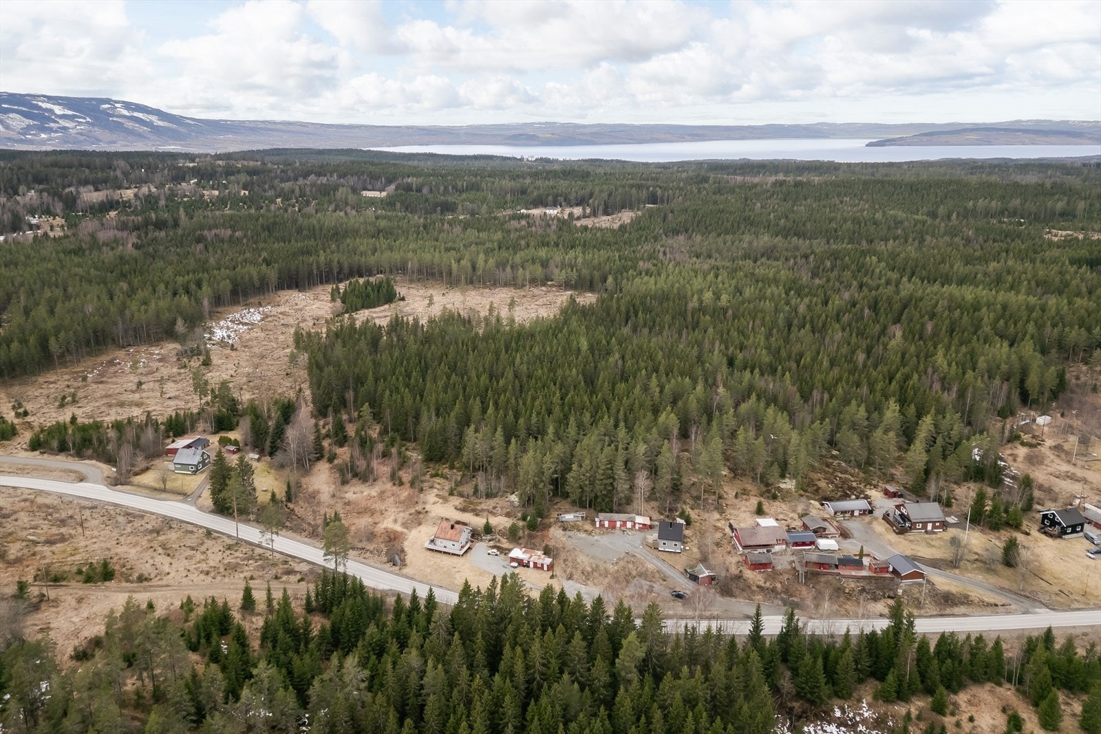 Eiendommen har vannforsyning fra egen brønn. Galleribilde