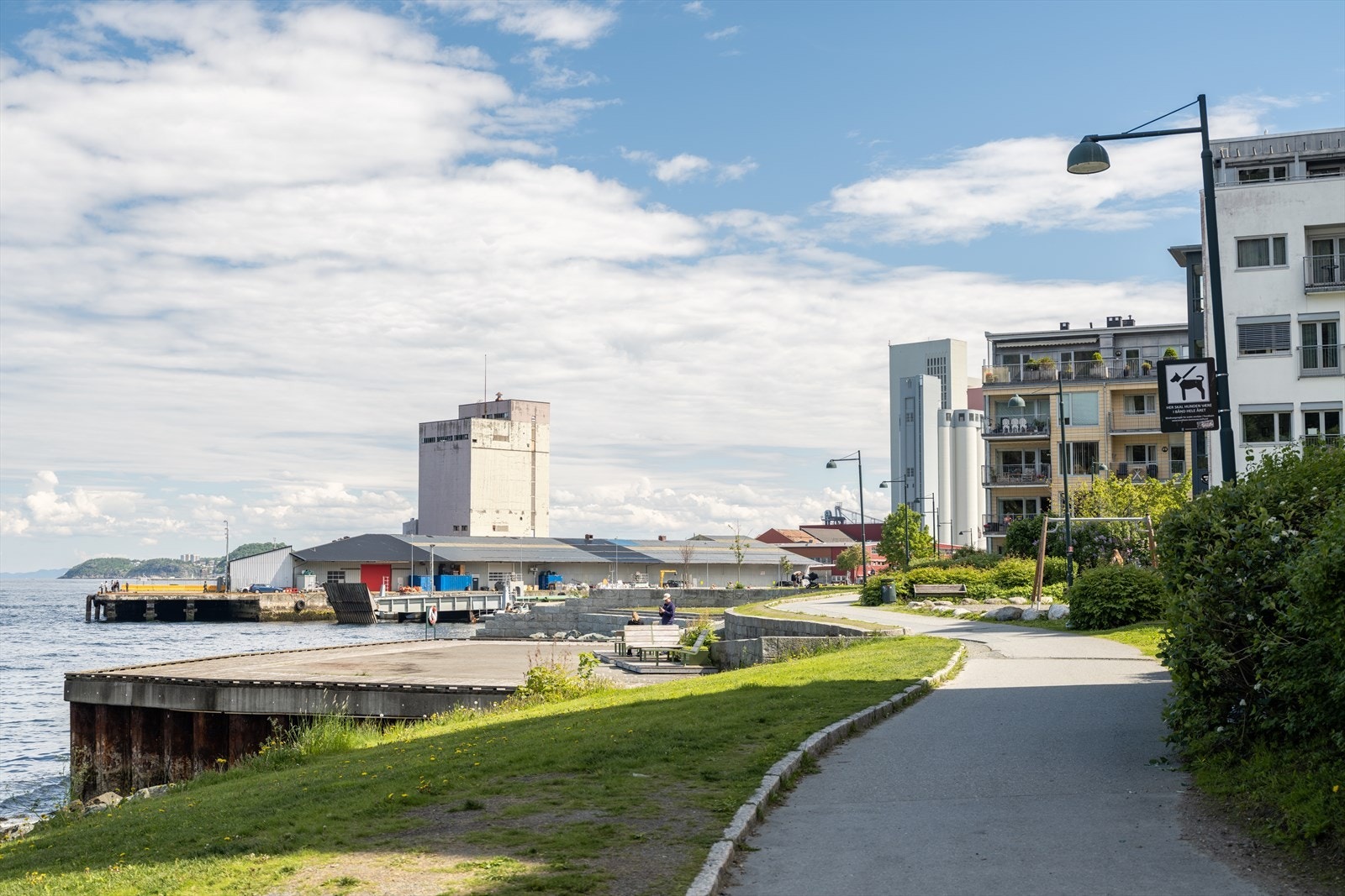Velkommen til visning! Ta kontakt med megler dersom annonsert visning ikke passer eller du har andre spørsmål. Galleribilde