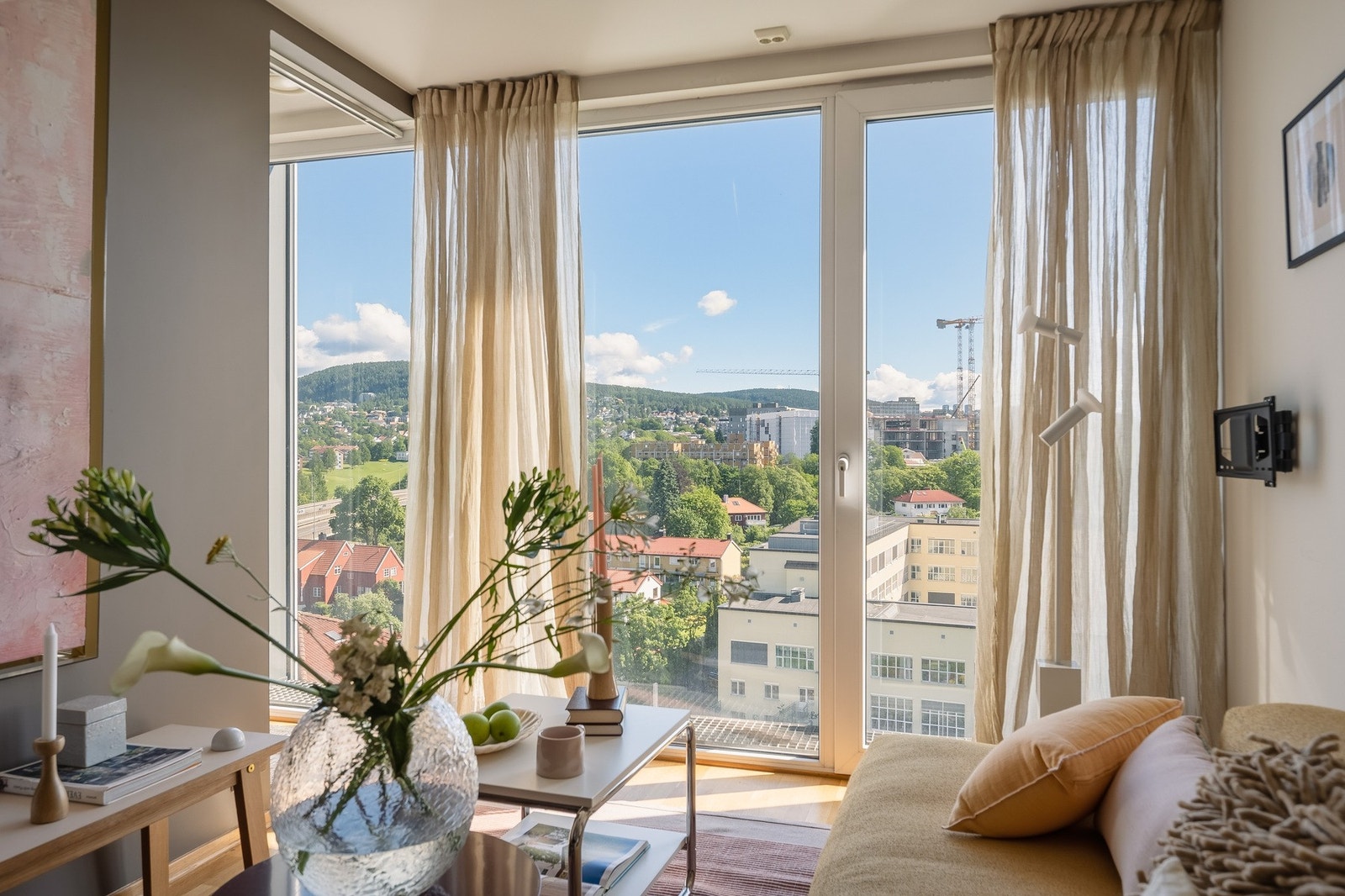 Dette er unik 2-romsleilighet beliggende i det ikoniske "silobygget" / Sinsen Panorama. Galleribilde