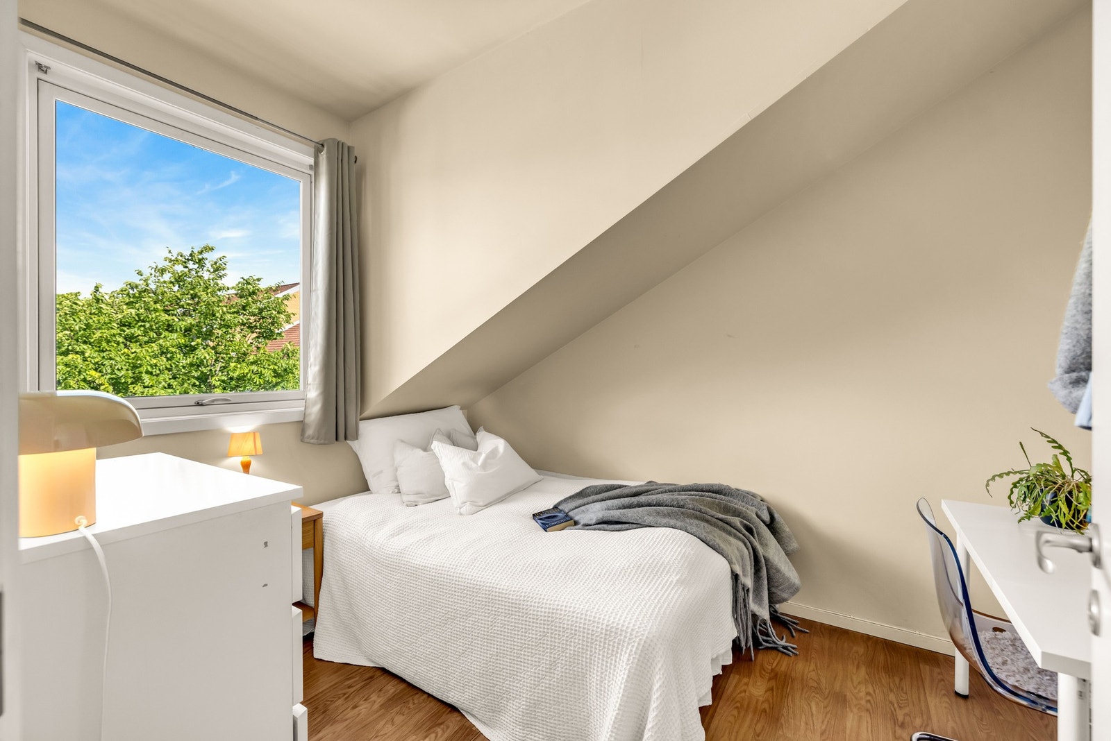 Boligen disponerer tre gode soverom. Galleribilde