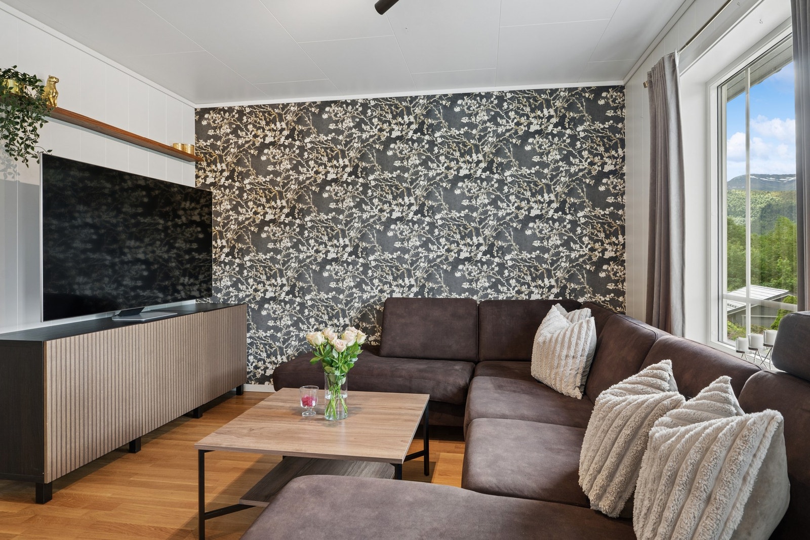 - Egen sofastue med god plass - Galleribilde