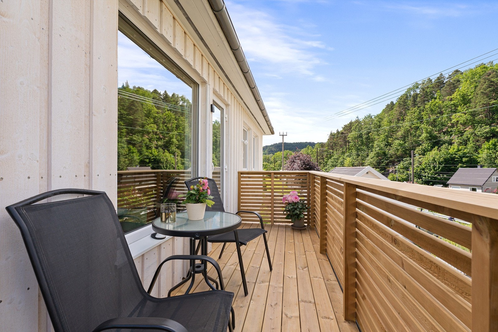 Veranda ut fra stue Galleribilde