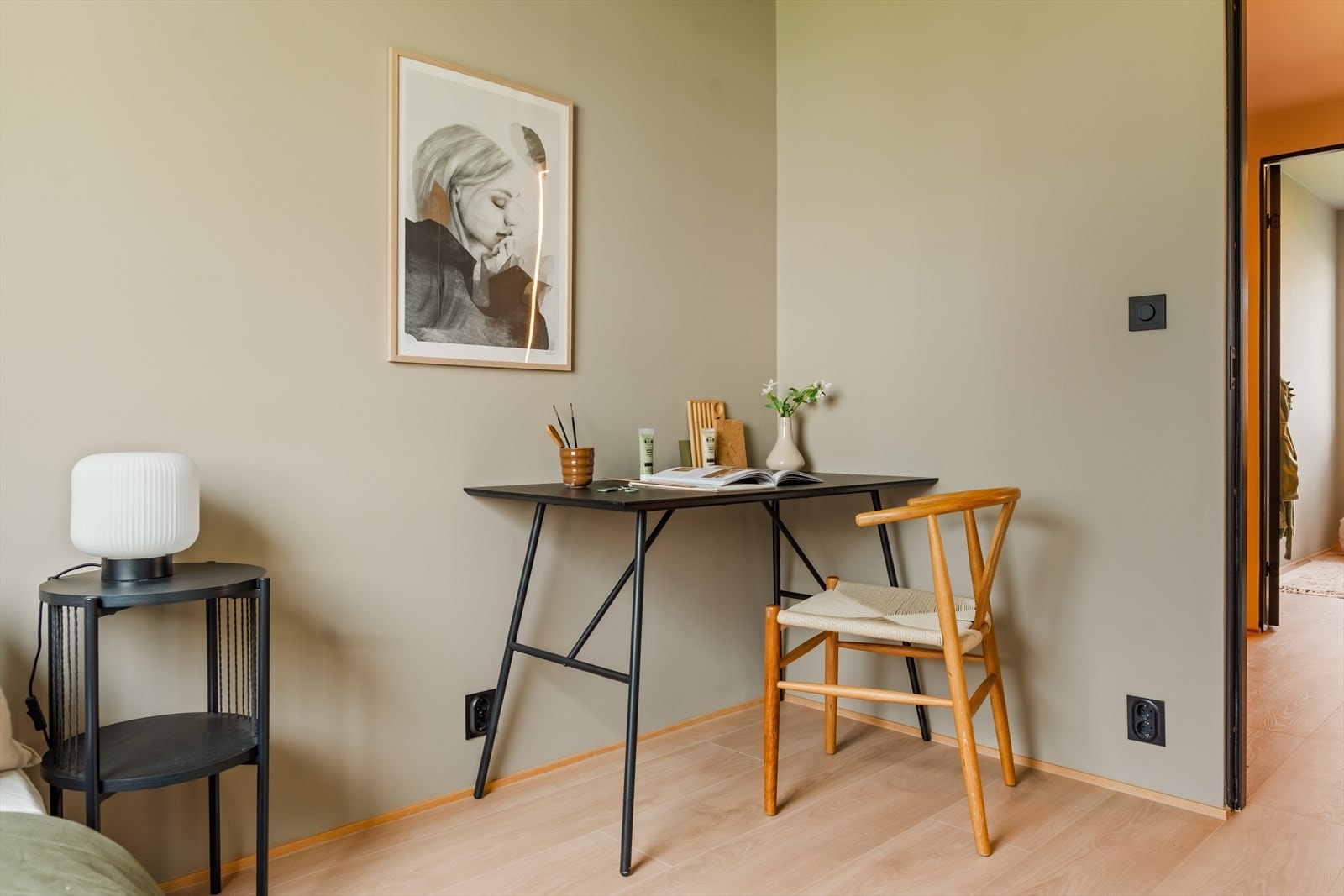 Her har du godt med plass for blant annet et behagelig hjemmekontor. Galleribilde
