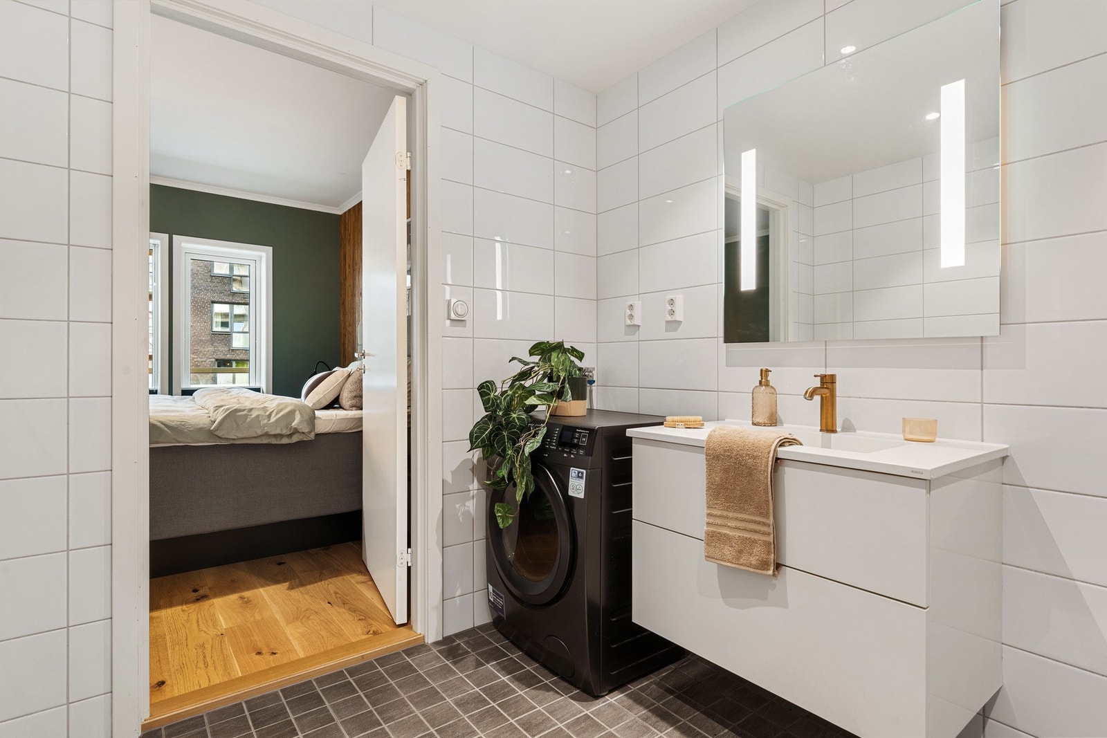 - Opplegg til vaskemaskin inne på badet - Galleribilde