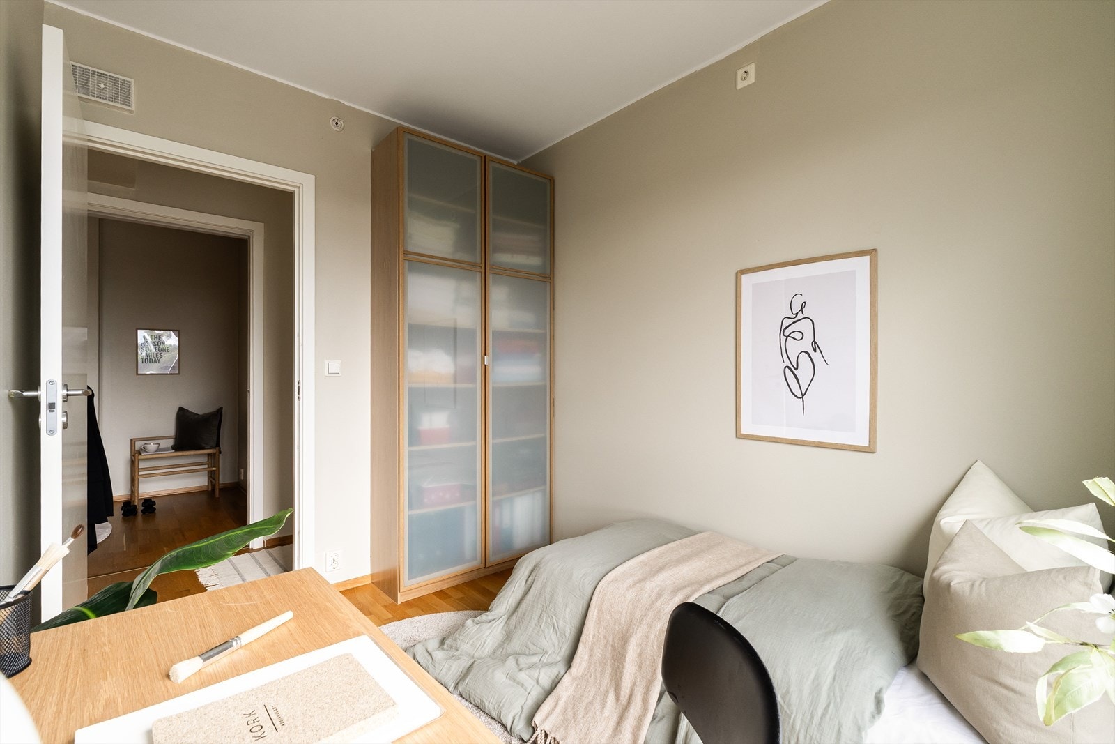 Har man ikke behov for to soverom, egner et av rommene seg utmerket som gjesterom, hjemmekontor eller hobbyrom. Galleribilde