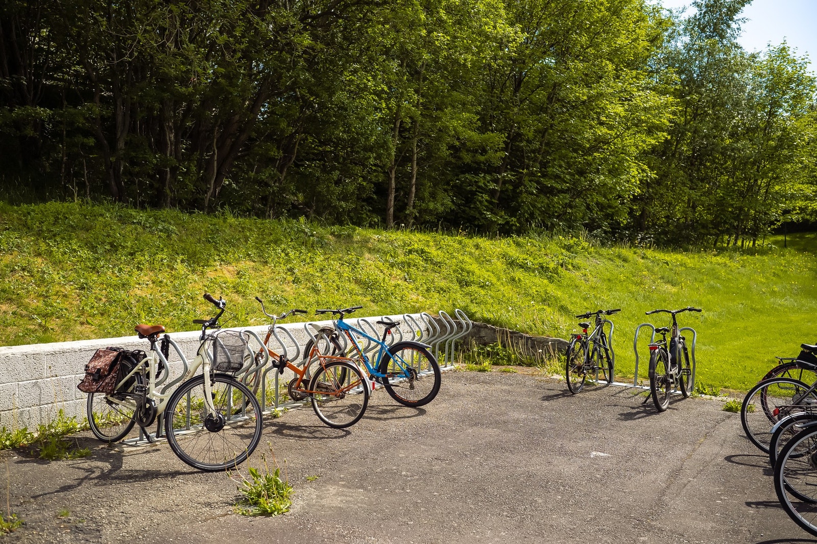 Avsatt plass til sykkelparkering. Galleribilde