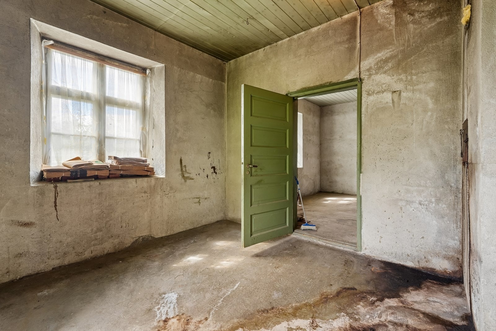 Her finnes også opplegg for vaskemaskin samt varmtvannsbereder. Galleribilde