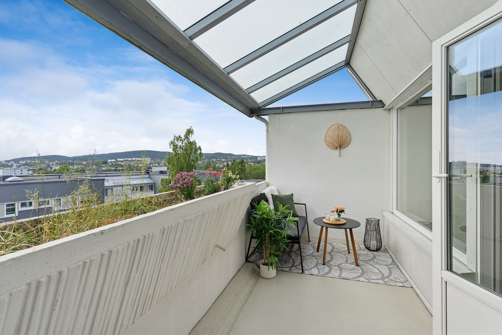 Balkongen utenfor stuen er på ca. 9 m². Galleribilde