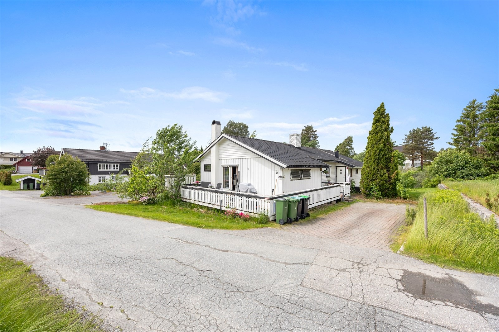 Dagligvarebutikk med posttjenester ligger kun en kort spasertur unna. Galleribilde
