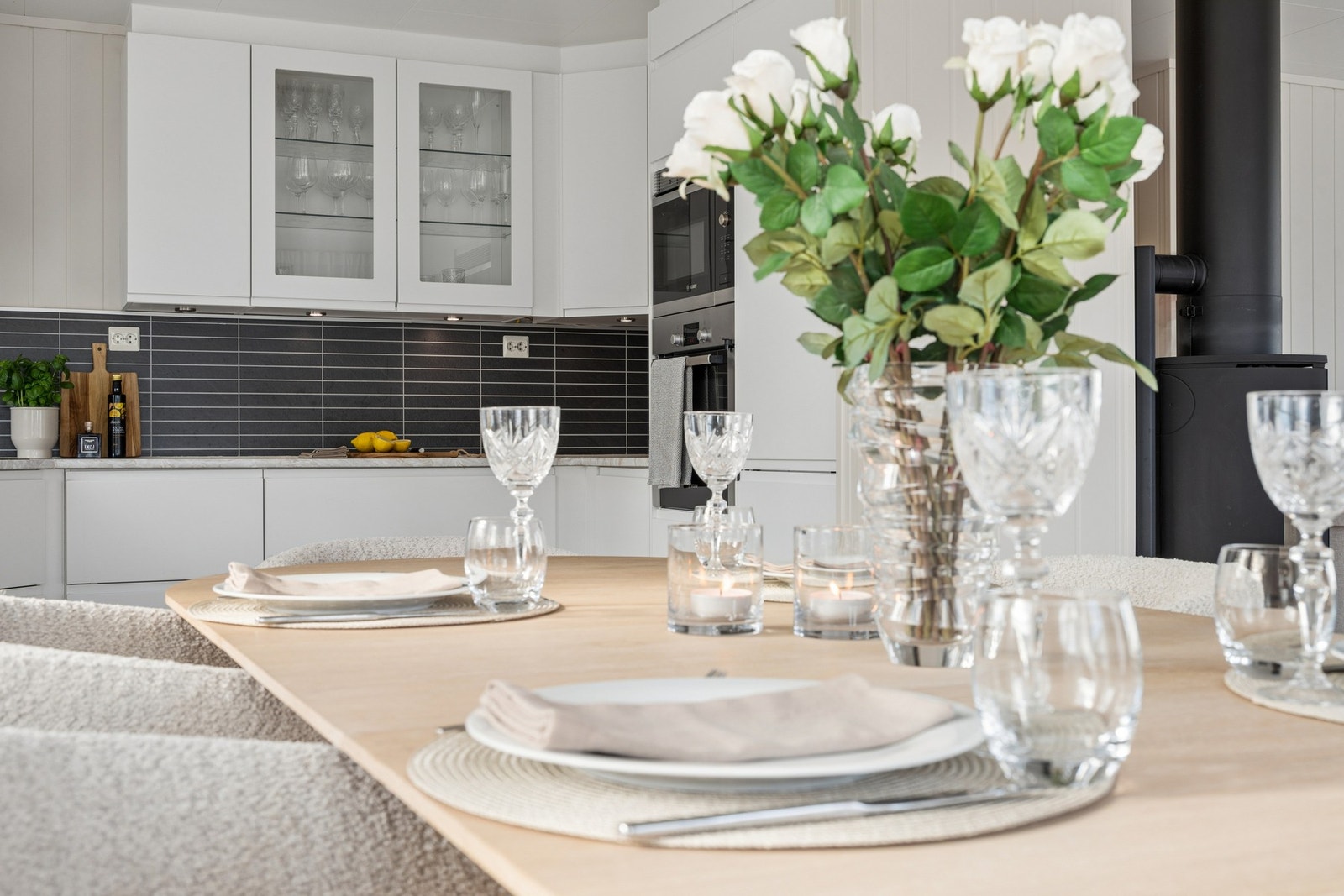 God plass for et langbord til hyggelige sammenkomster. Galleribilde