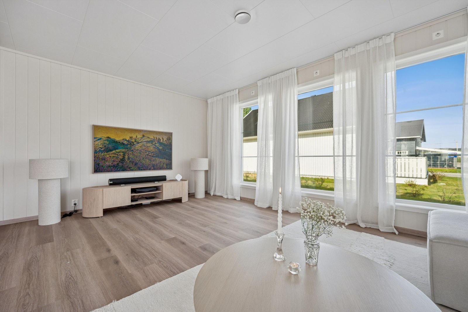 Boligen er utstyrt med balansert ventilasjon som sikrer et sunt og godt inneklima. Galleribilde