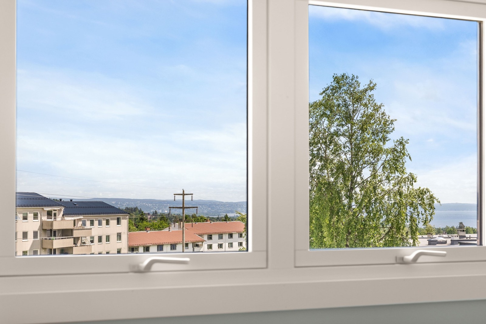Utsikt fra vindu. Galleribilde