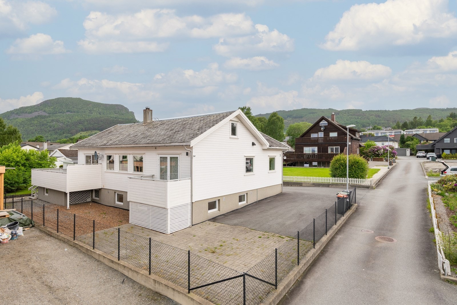 Eiendomsmegler Norge v/ Runar Fiskå har gleden av å presentere Gangvegen 3! Galleribilde