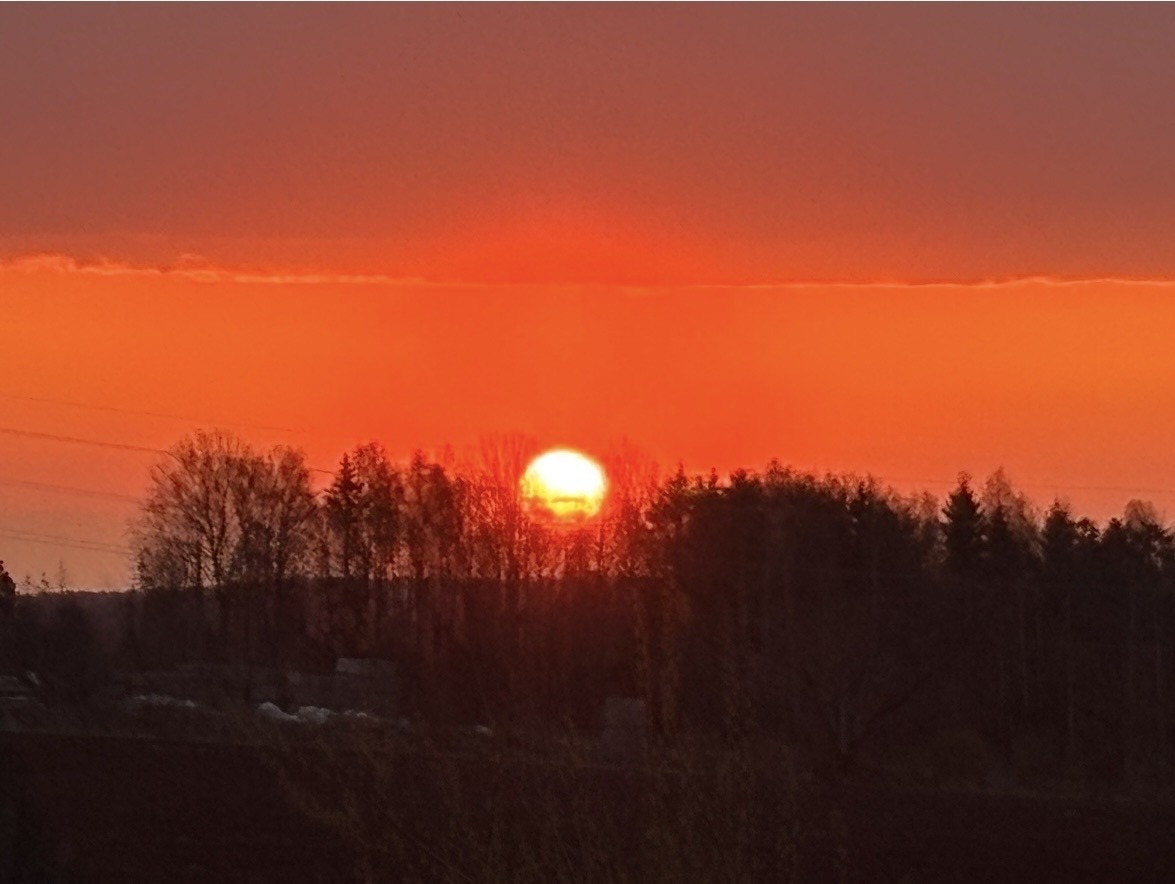 Vakker solnedgang sett fra eiendommen. Galleribilde
