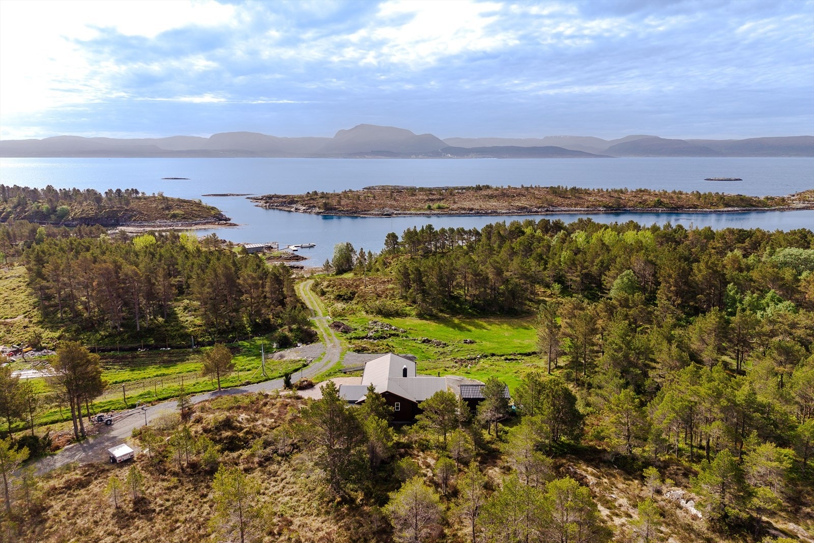 Her kan du nyte fine i vakker natur eller skjærgården. Galleribilde