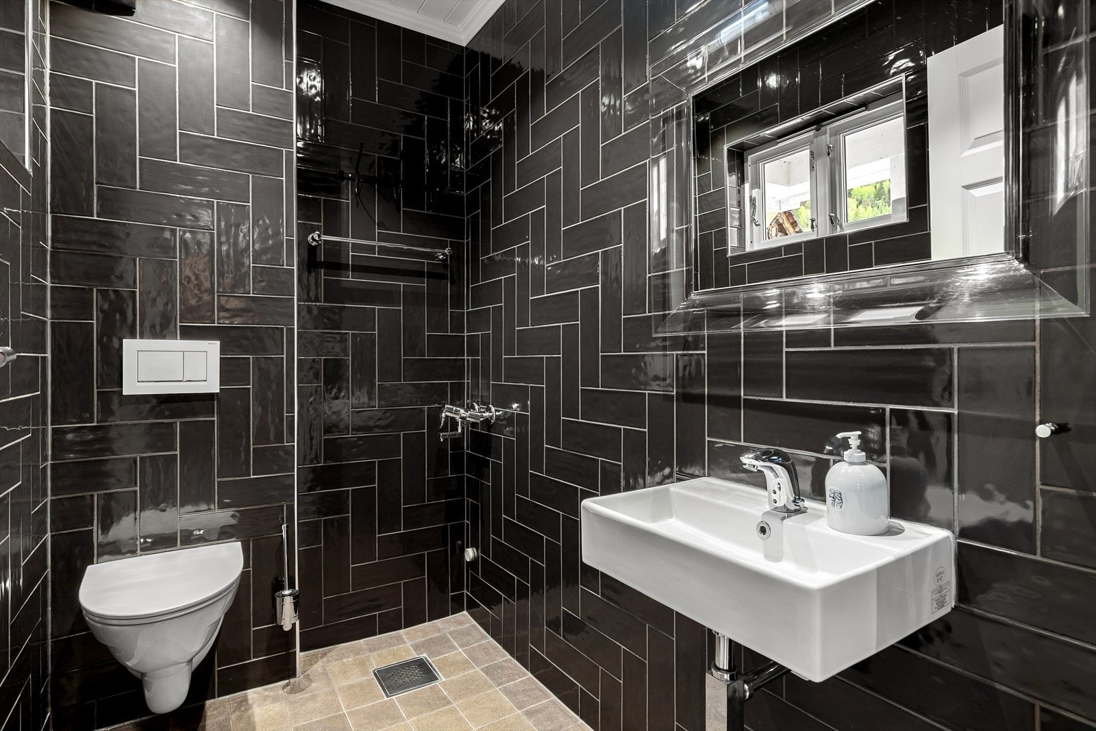 Bad/wc i 1.etg Galleribilde