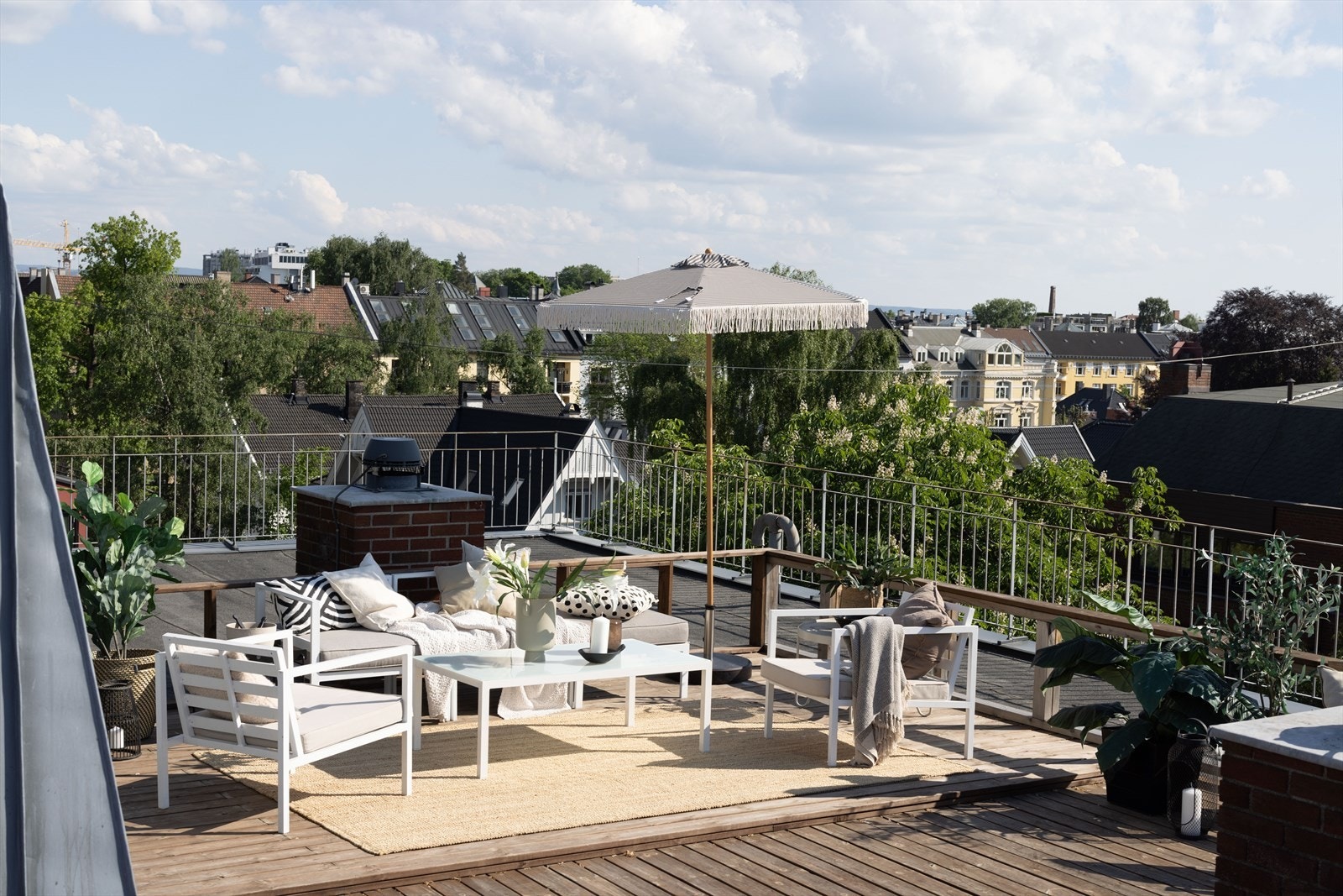 Fra takterrassen har du 360 grader utsikt over Frogner og Oslo Galleribilde