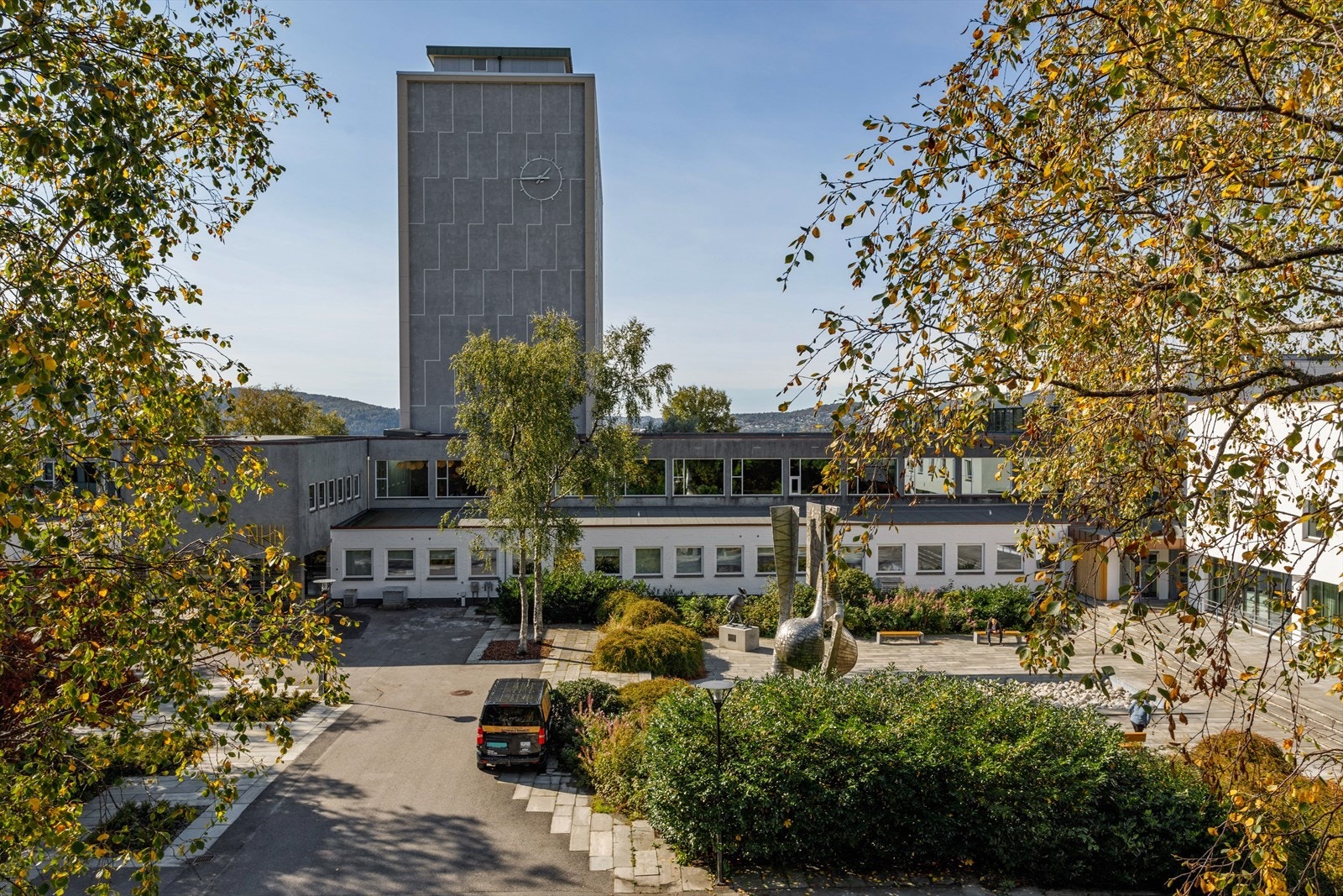 Fra leiligheten er det kort gangavstand til Norges Handelshøyskole Galleribilde