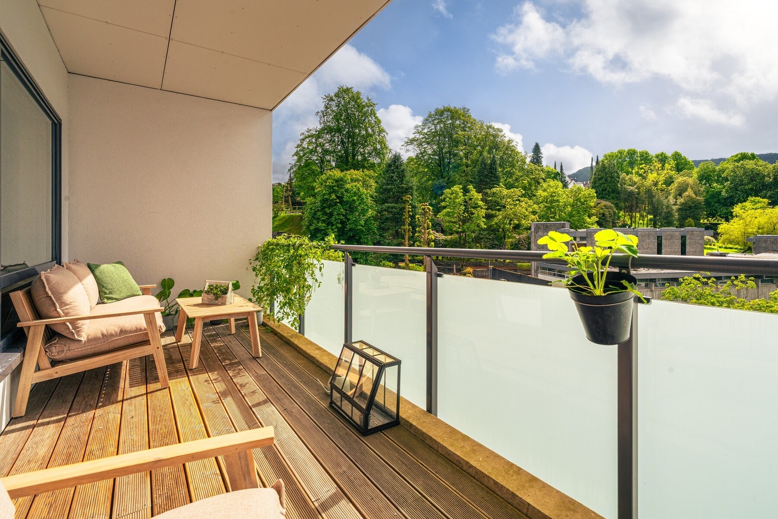Her er sol fra ca 13 og utover ettermiddagen og kvelden. Galleribilde