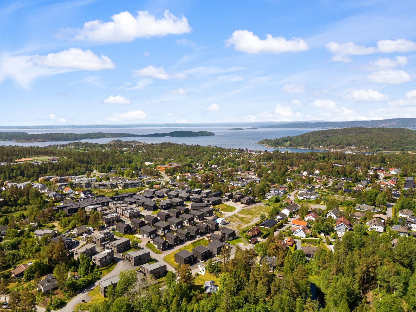 Velkommen til Skoglundveien 109, presentert av ASK Meglergaarden v/Christian Müller Galleribilde