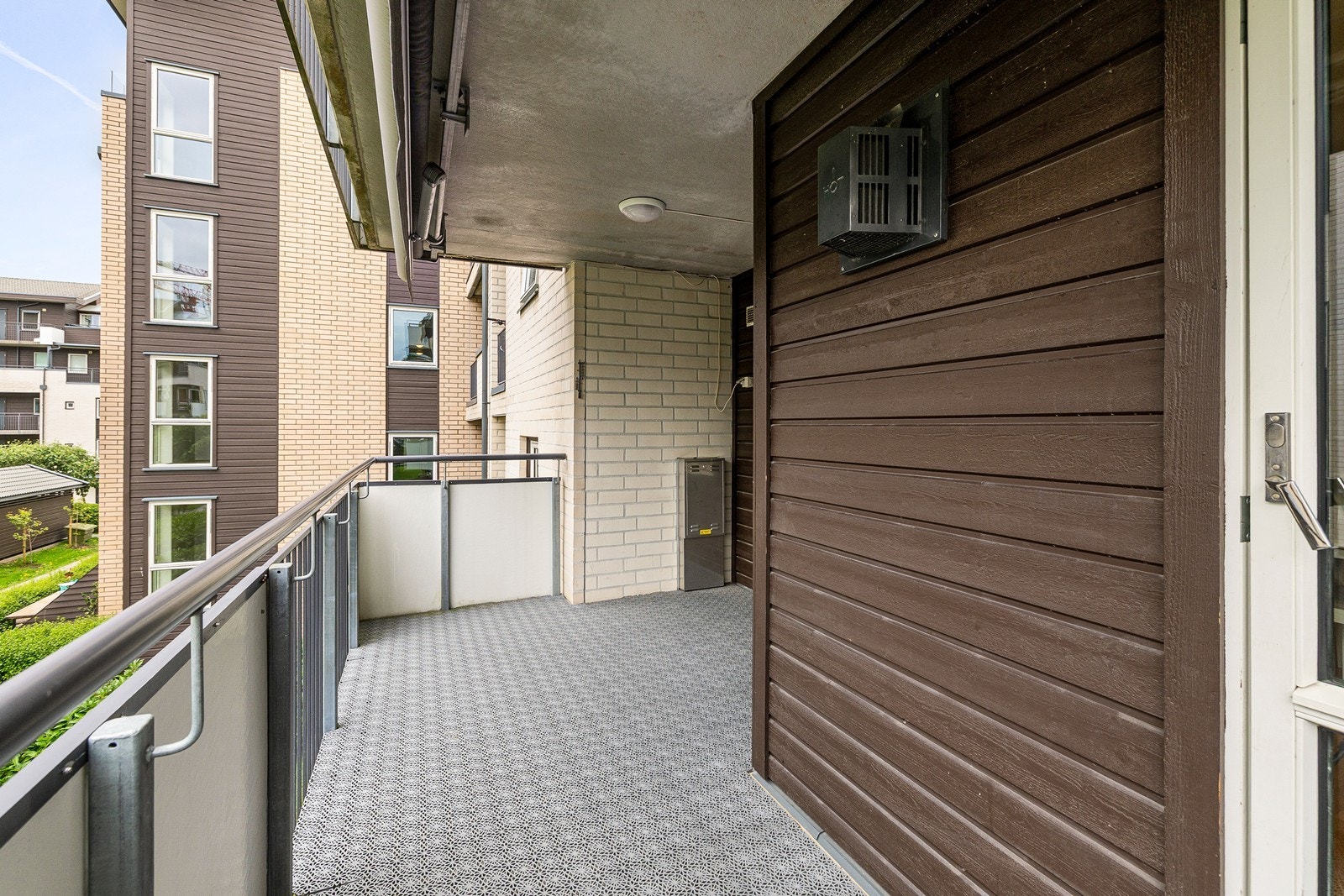 Her har du fin plass til utemøblement. Galleribilde