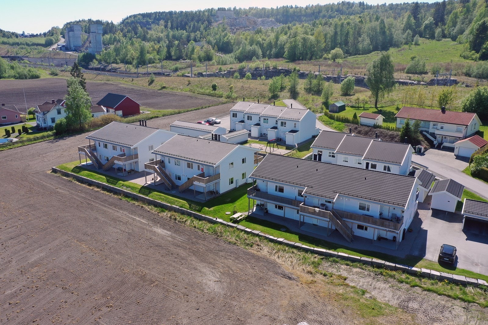 Boligen er tilknyttet en parkeringsplass. Galleribilde