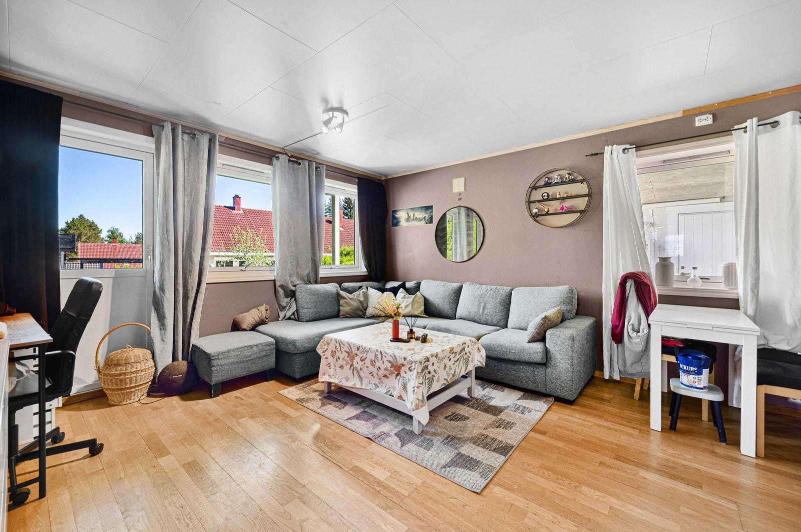 Gang/stue/kjøkken i utleiedelen er på til sammen 30m². Galleribilde