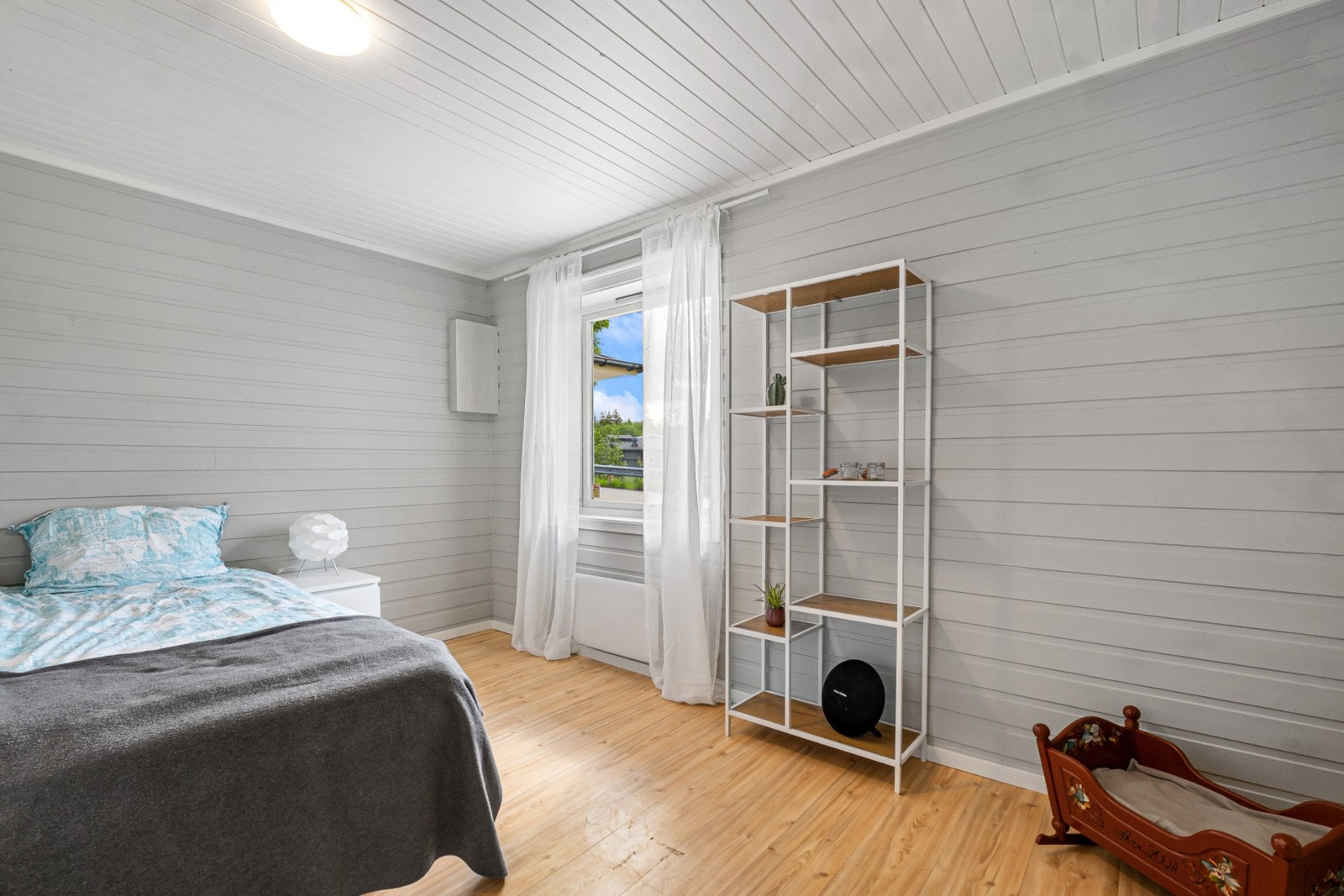 Det tredje soverommet er av god størrelse med plass for seng og annet møblement. Galleribilde