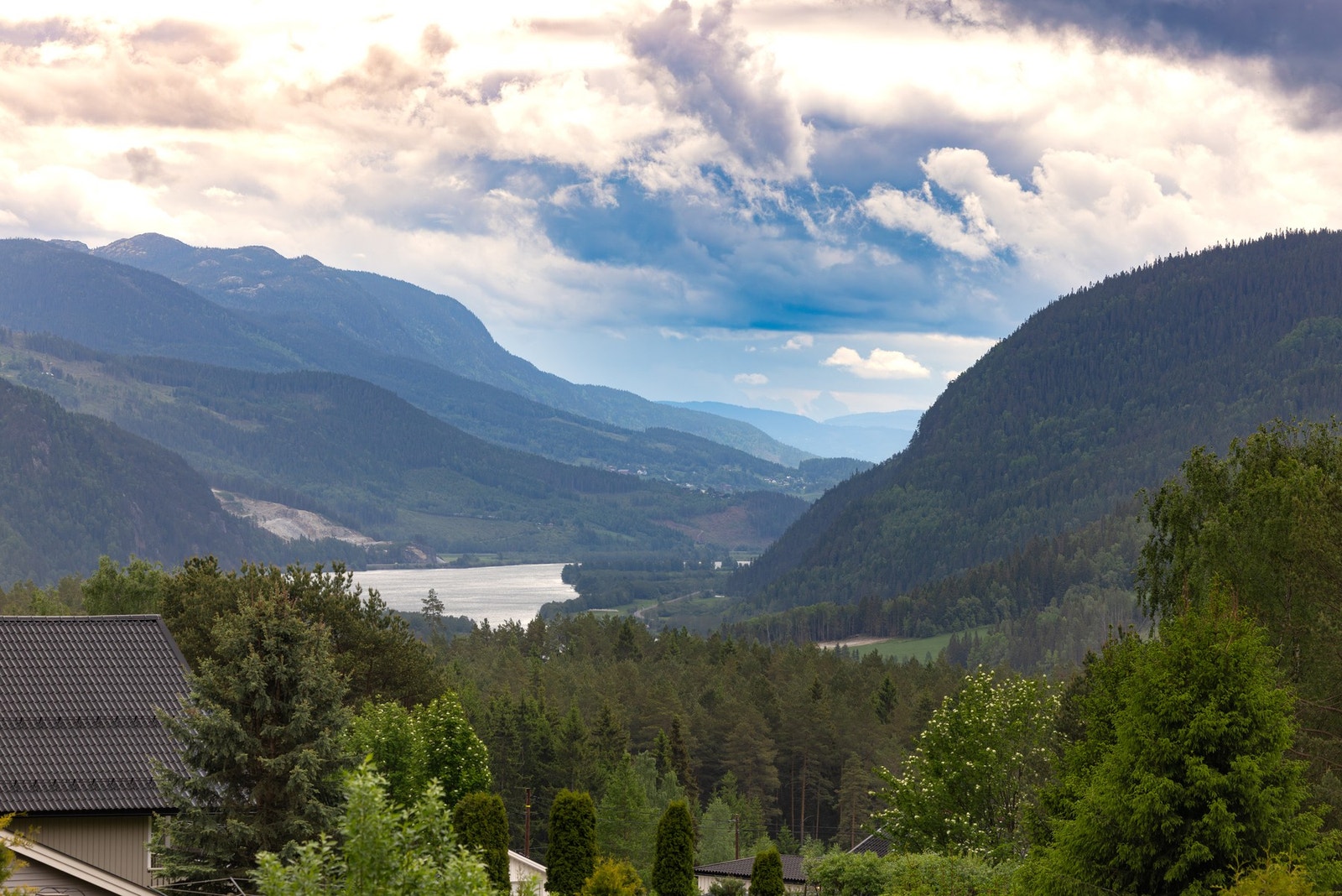 Med utsikt til Lågen - Velkommen til visning! Galleribilde