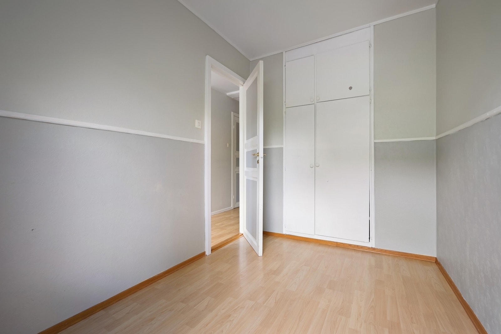 Soverom nummer to passer perfekt som barnerom, gjesterom eller hjemmekontor. Galleribilde