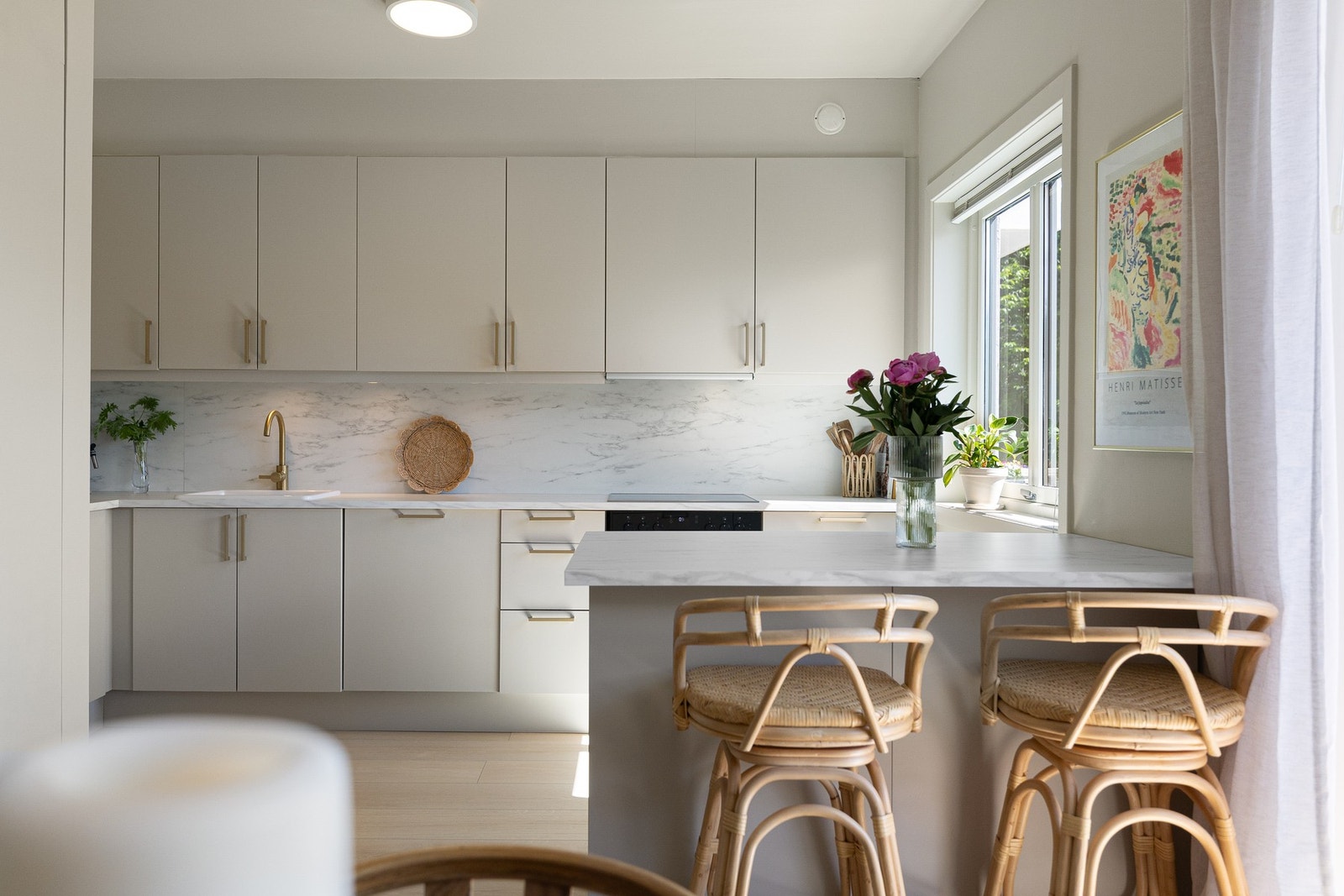 Lekker 3-roms leilighet i klassisk funkisgård med heis, forhage og etterspurt beliggenhet i den enveiskjørte delen av Sorgenfrigata. Foto: Aakermann Photography (André Aakermann) Galleribilde